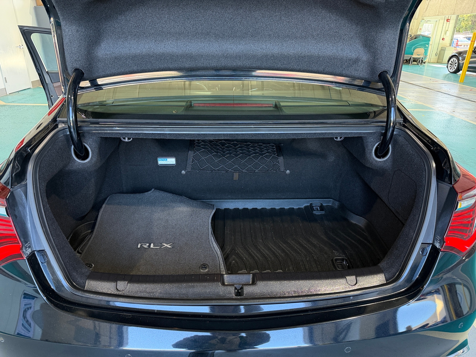 Thumbnail: 2019 Acura RLX - 6