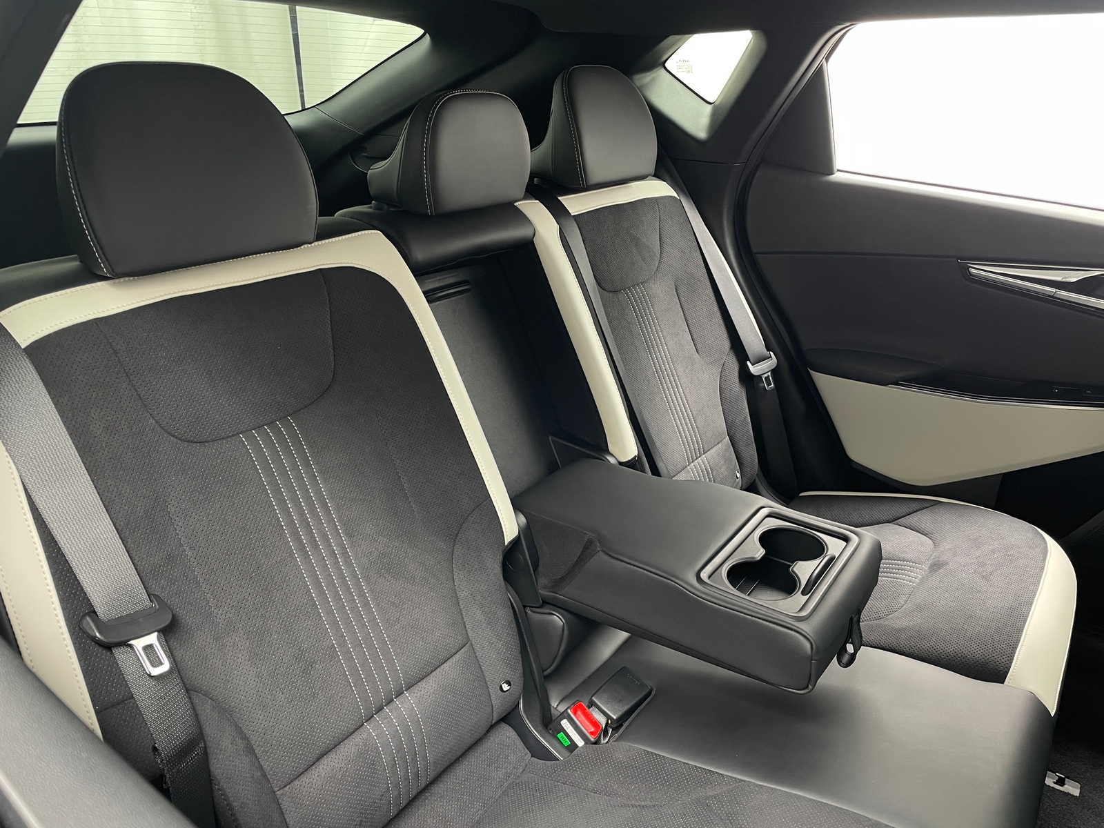 Thumbnail: 2024 Kia EV6 - 5