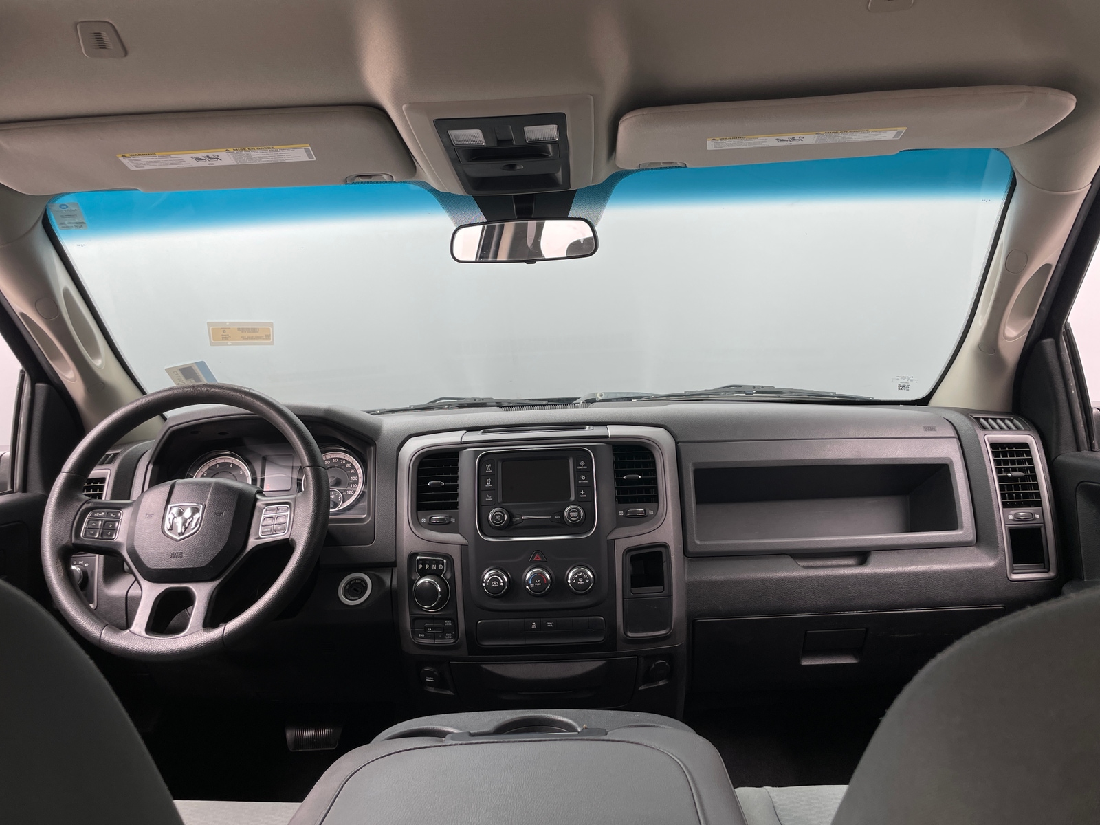 Thumbnail: 2019 RAM 1500 Classic - 3