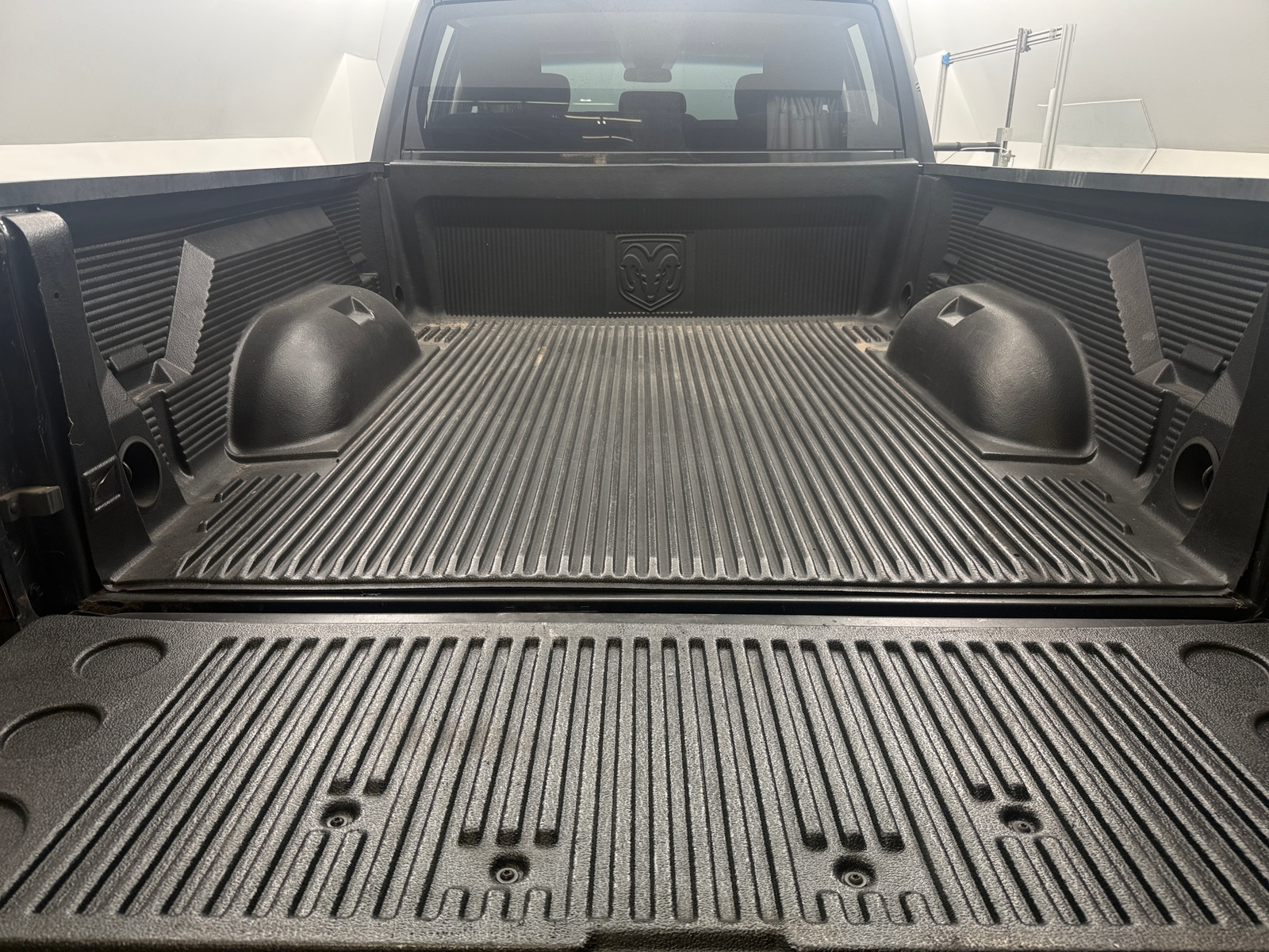 Thumbnail: 2019 RAM 1500 Classic - 7