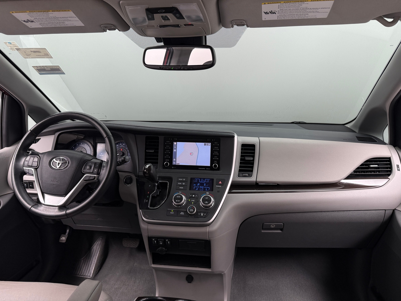 Thumbnail: 2020 Toyota Sienna - 2