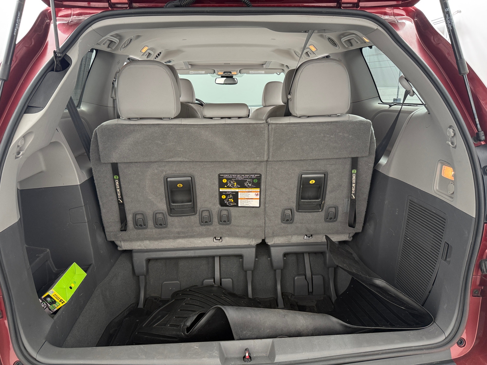 Thumbnail: 2020 Toyota Sienna - 6