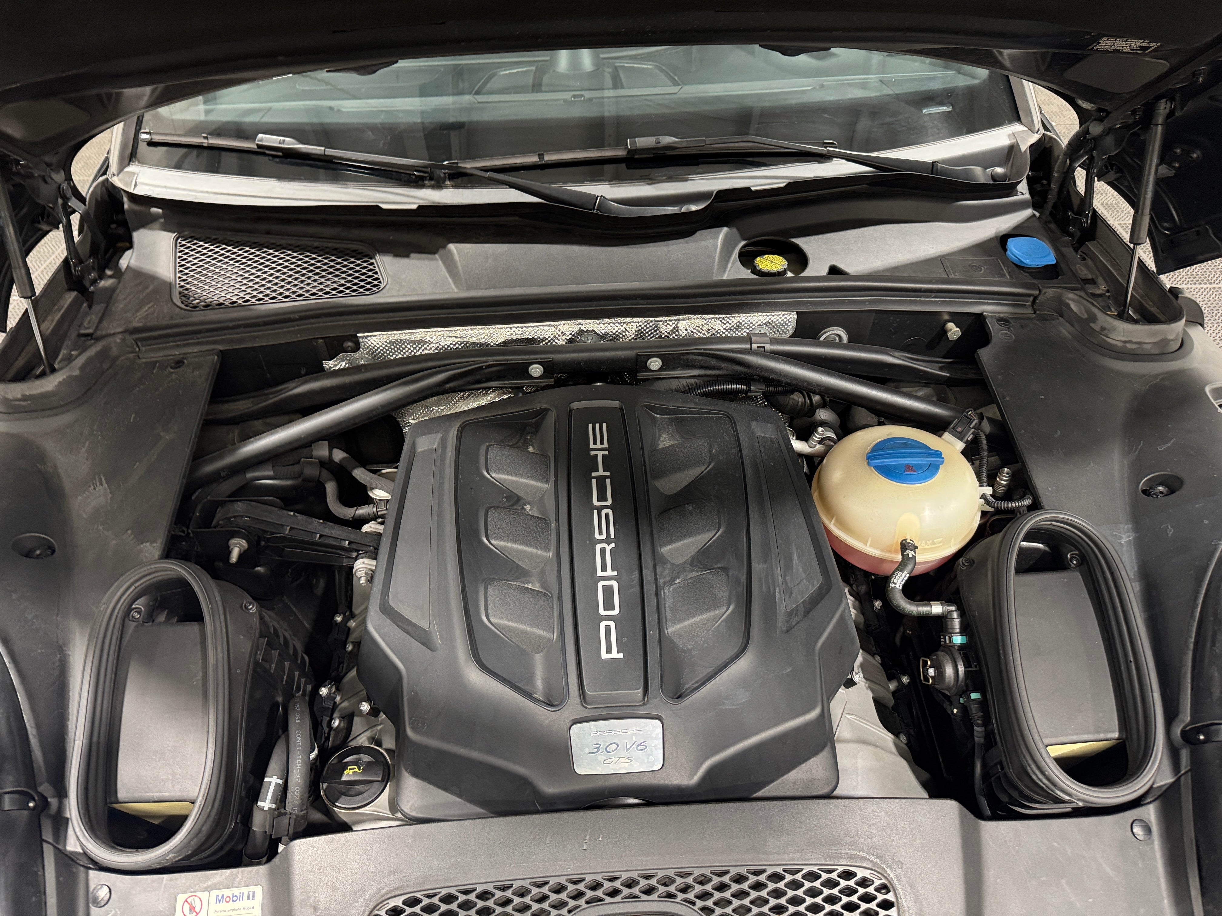 2017 Porsche Macan
