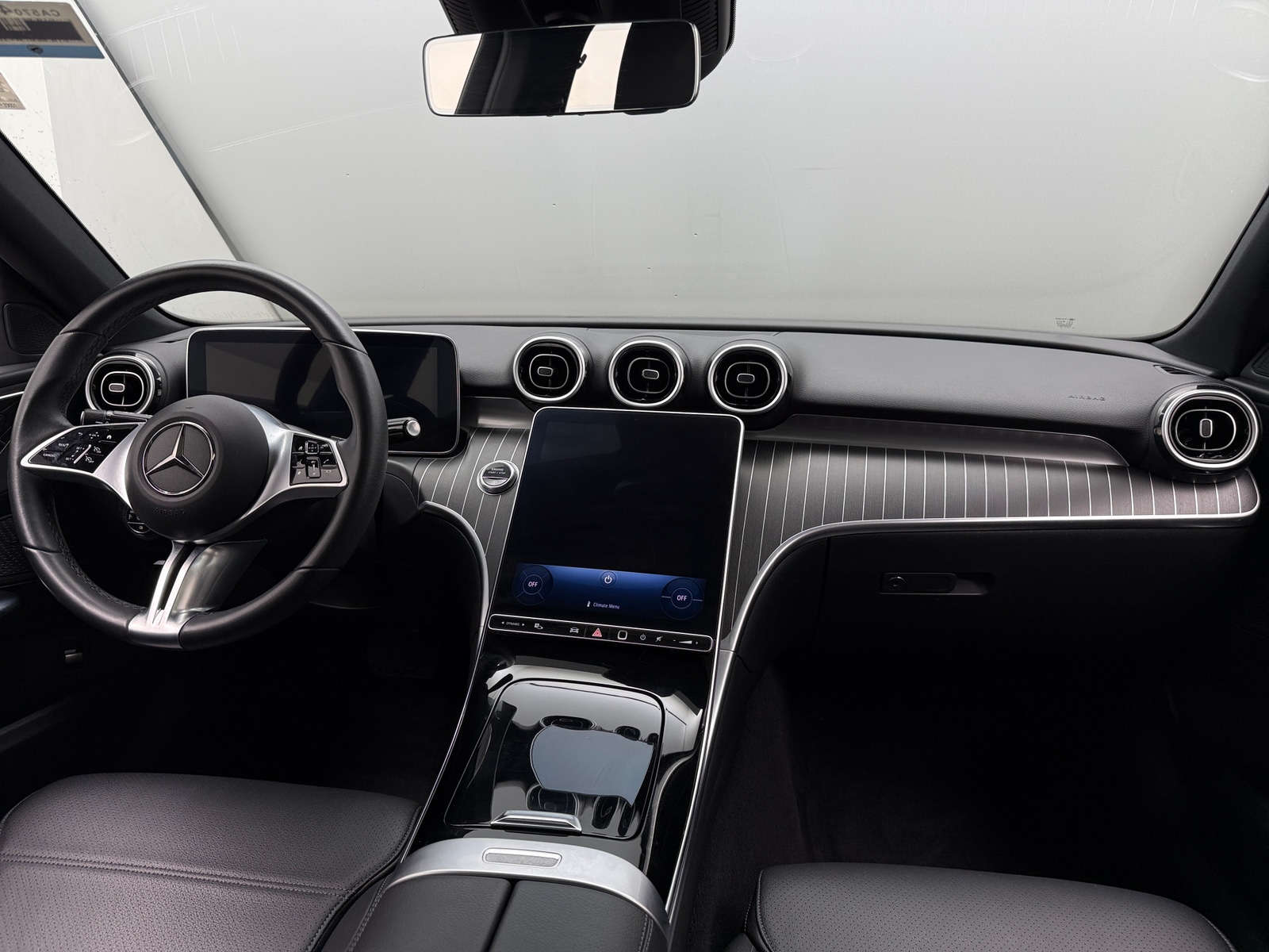 Thumbnail: 2023 Mercedes-Benz C-Class - 2