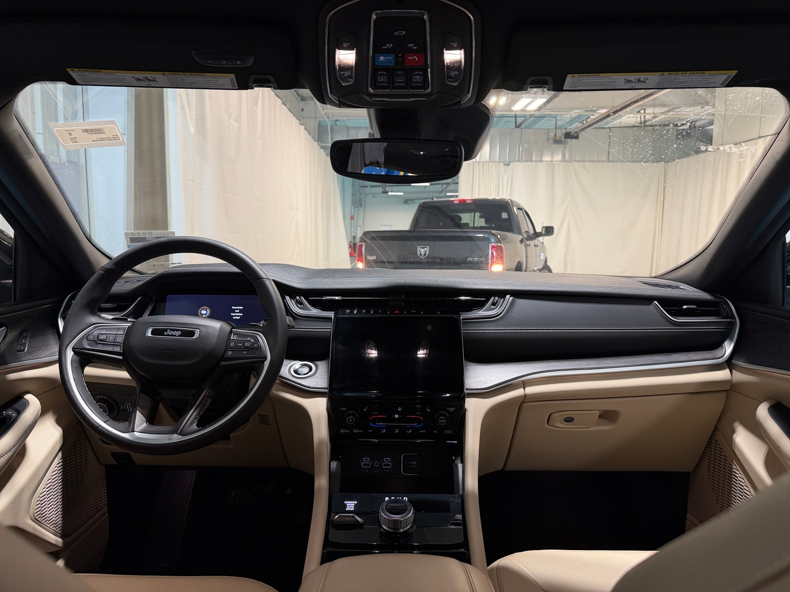 Thumbnail: 2023 Jeep Grand Cherokee L - 2