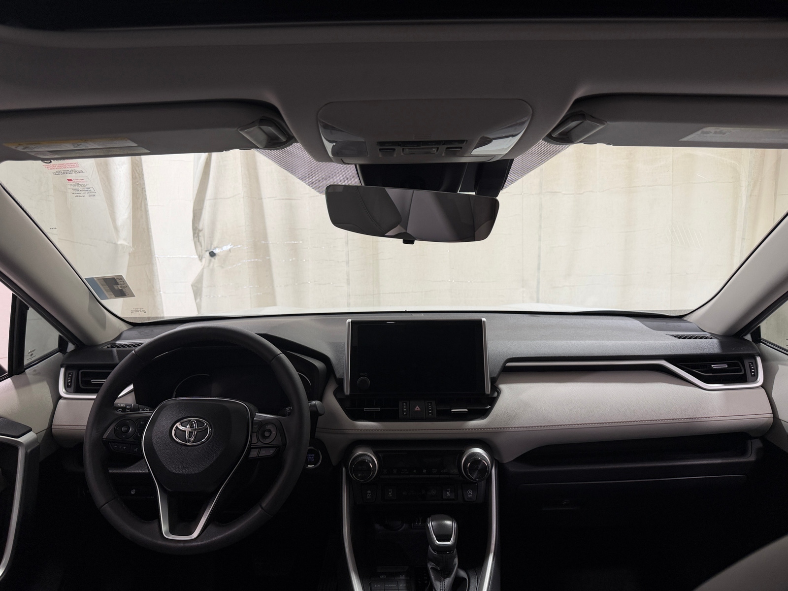 Thumbnail: 2025 Toyota RAV4 - 2