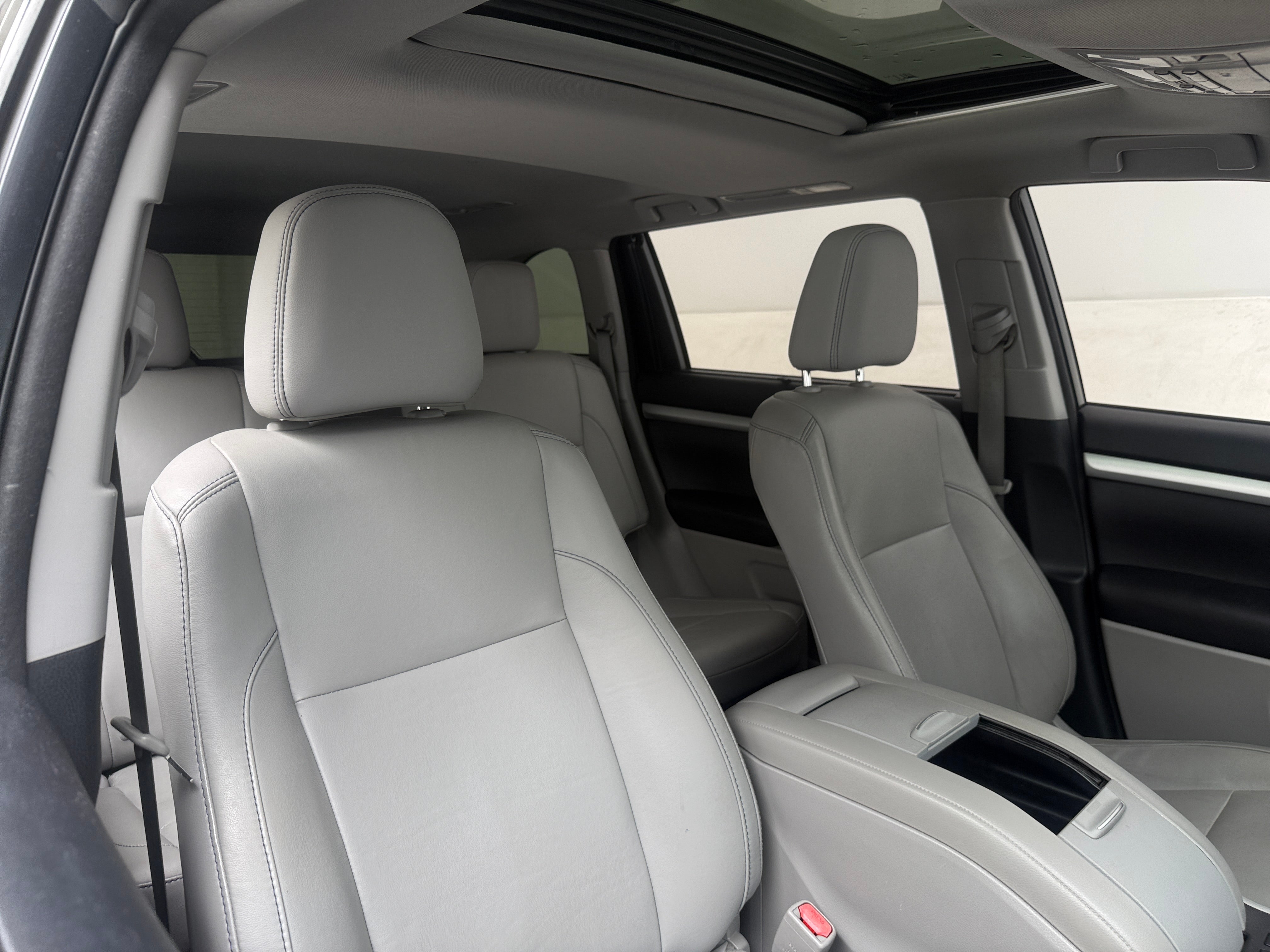 2016 Toyota Highlander