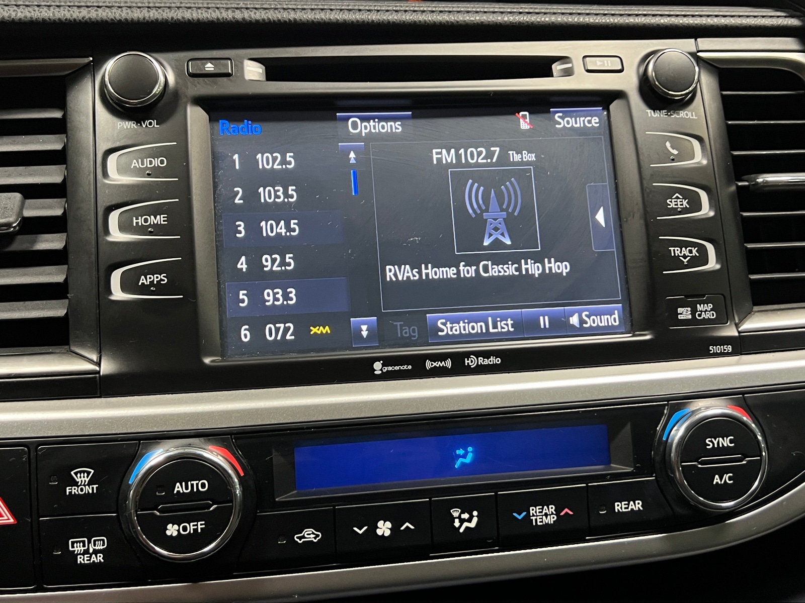 Thumbnail: 2016 Toyota Highlander - 4
