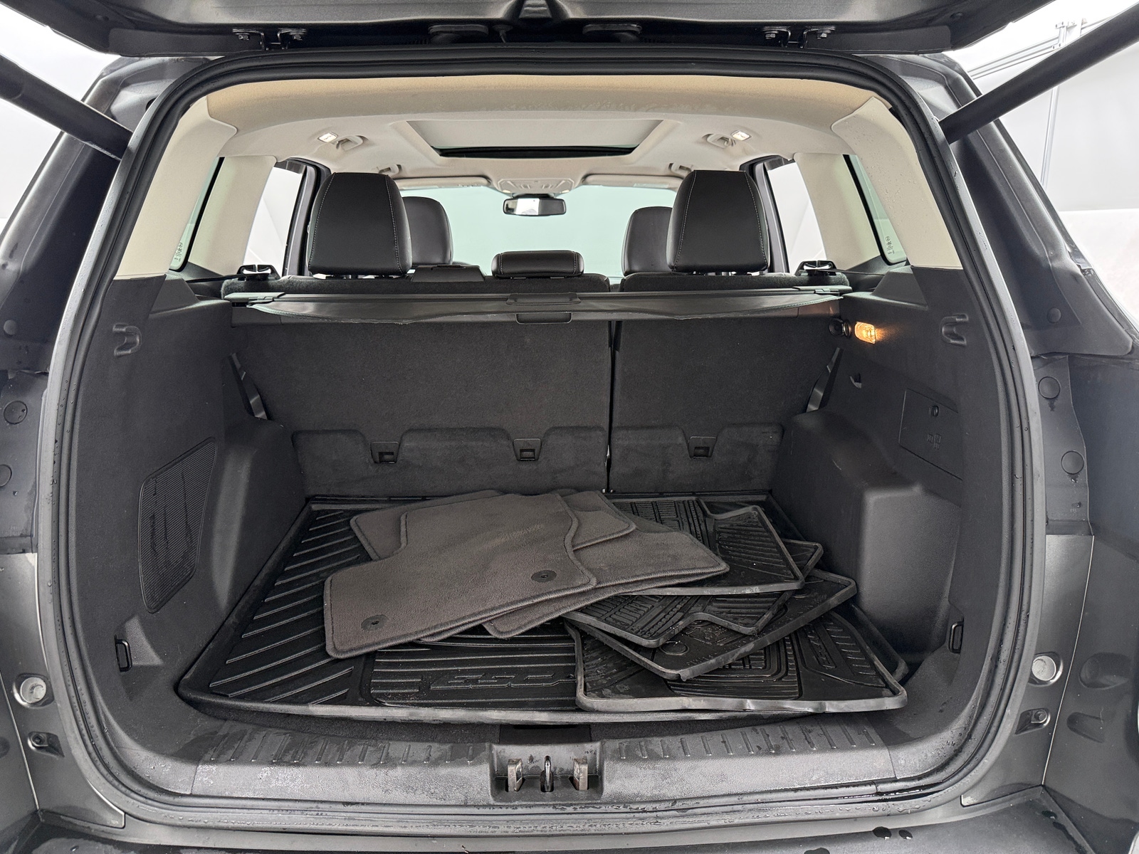 Thumbnail: 2019 Ford Escape - 6