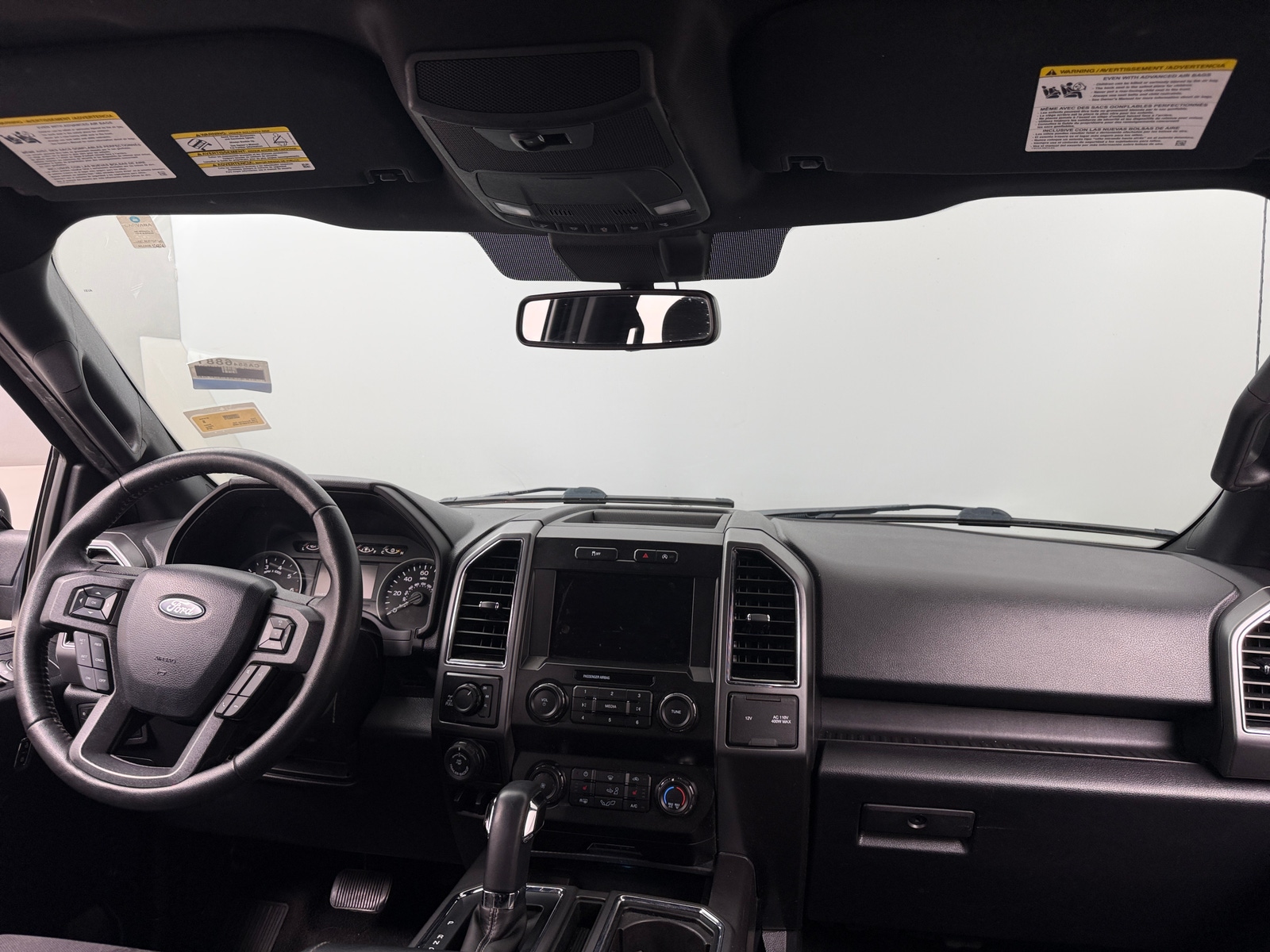 Thumbnail: 2019 Ford Econoline - 3
