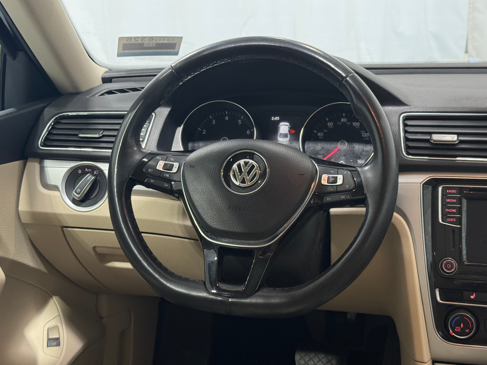 Thumbnail: 2019 Volkswagen Passat - 4