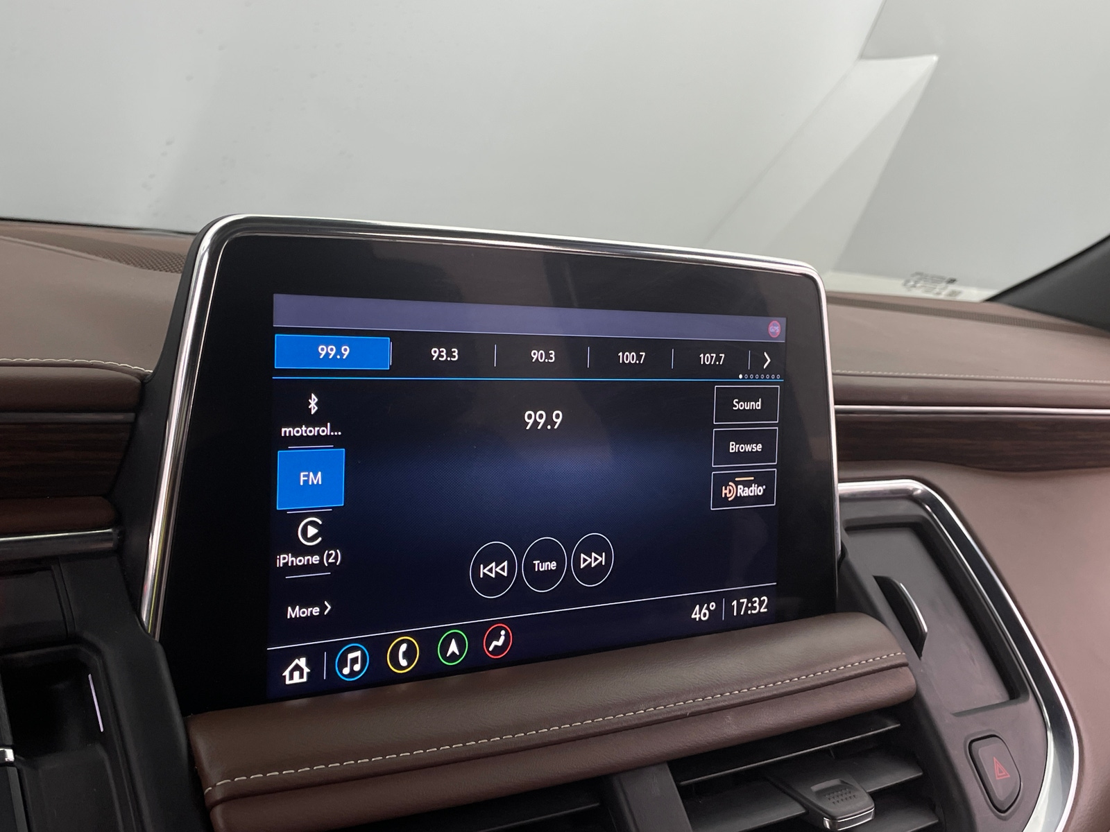 Thumbnail: 2021 Chevrolet Tahoe - 3
