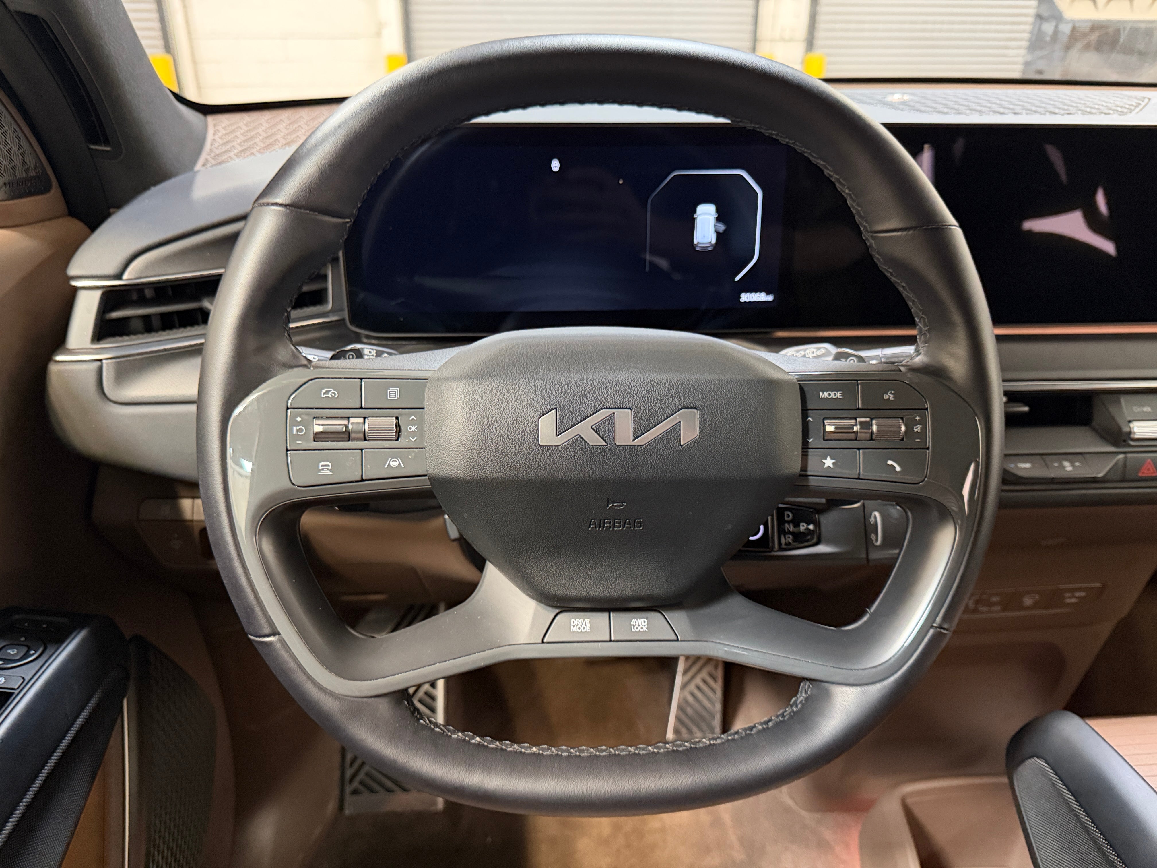 Used 2025 Kia EV9 GT-Line with VIN KNDAEFS56S6055828 for sale in Oak Creek, WI