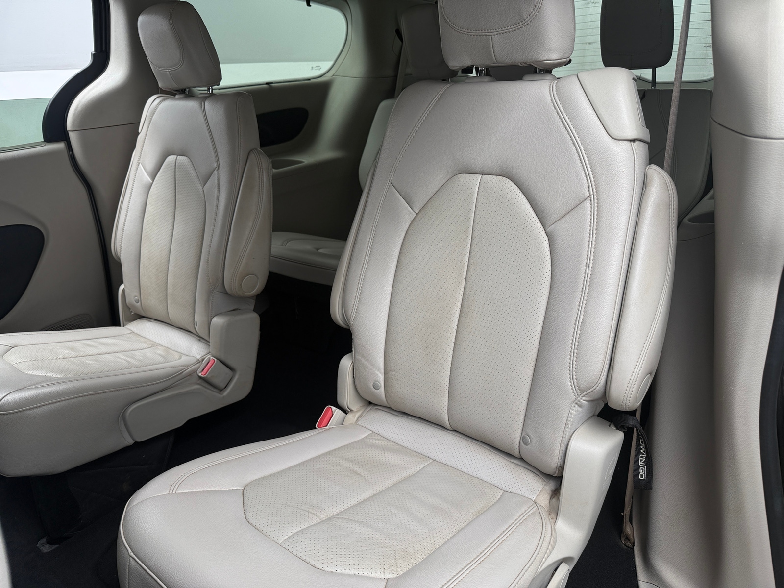 Thumbnail: 2021 Chrysler Pacifica - 5