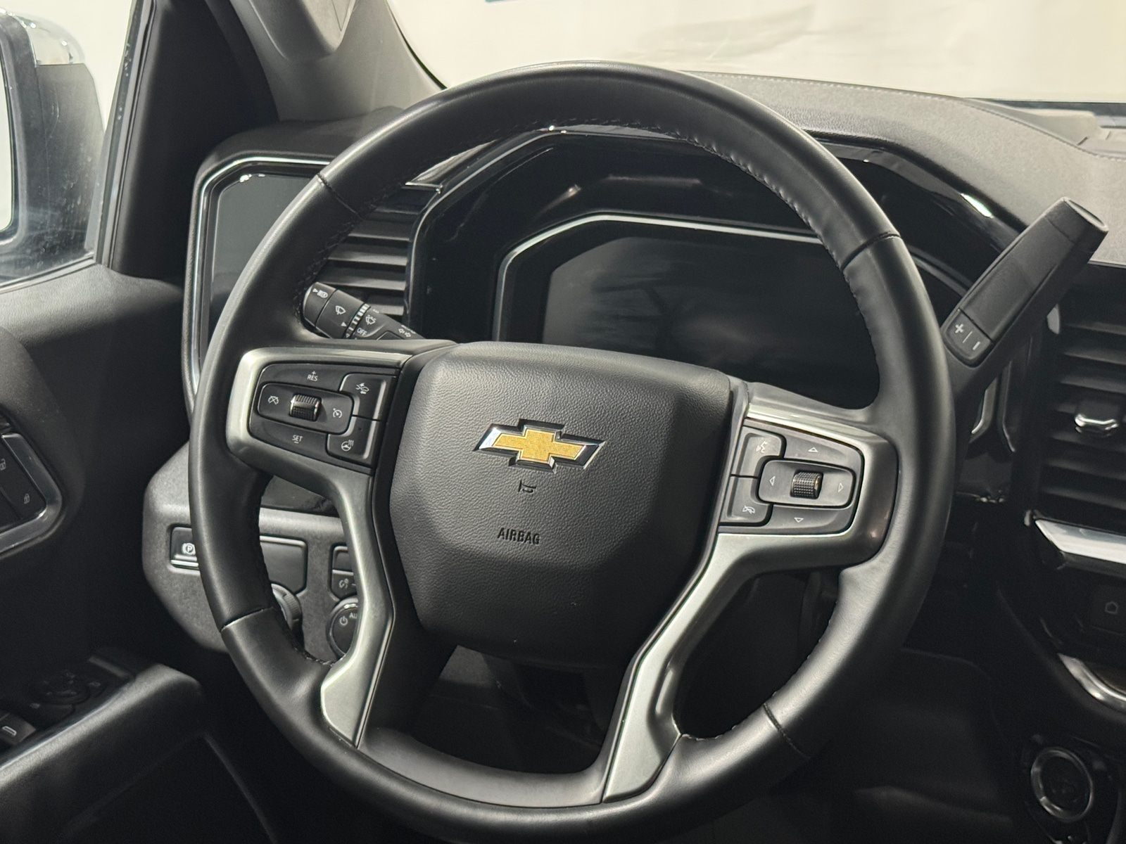 Thumbnail: 2026 Chevrolet Silverado 1500 - 5