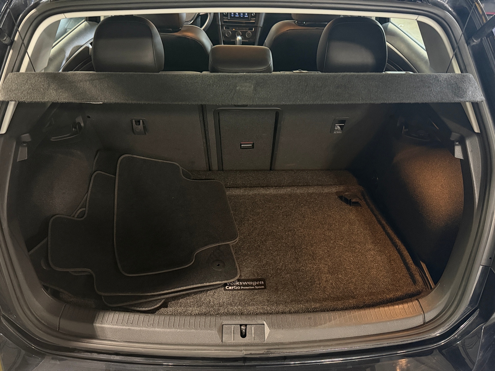 Thumbnail: 2021 Volkswagen Golf - 7