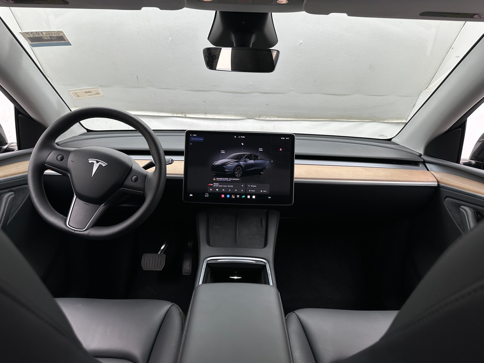 Thumbnail: 2025 Tesla Model Y - 2