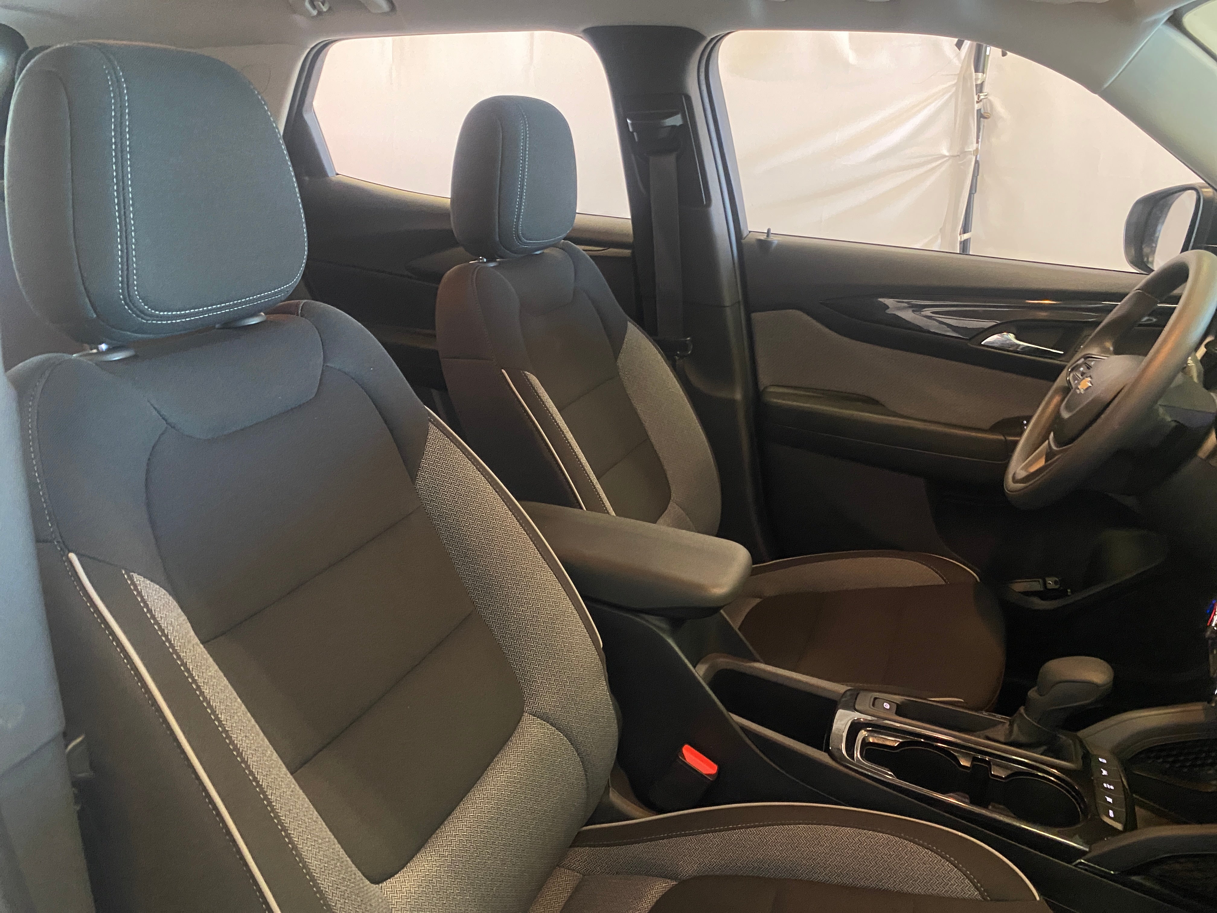 2026 Chevrolet Trailblazer LS, photo 2