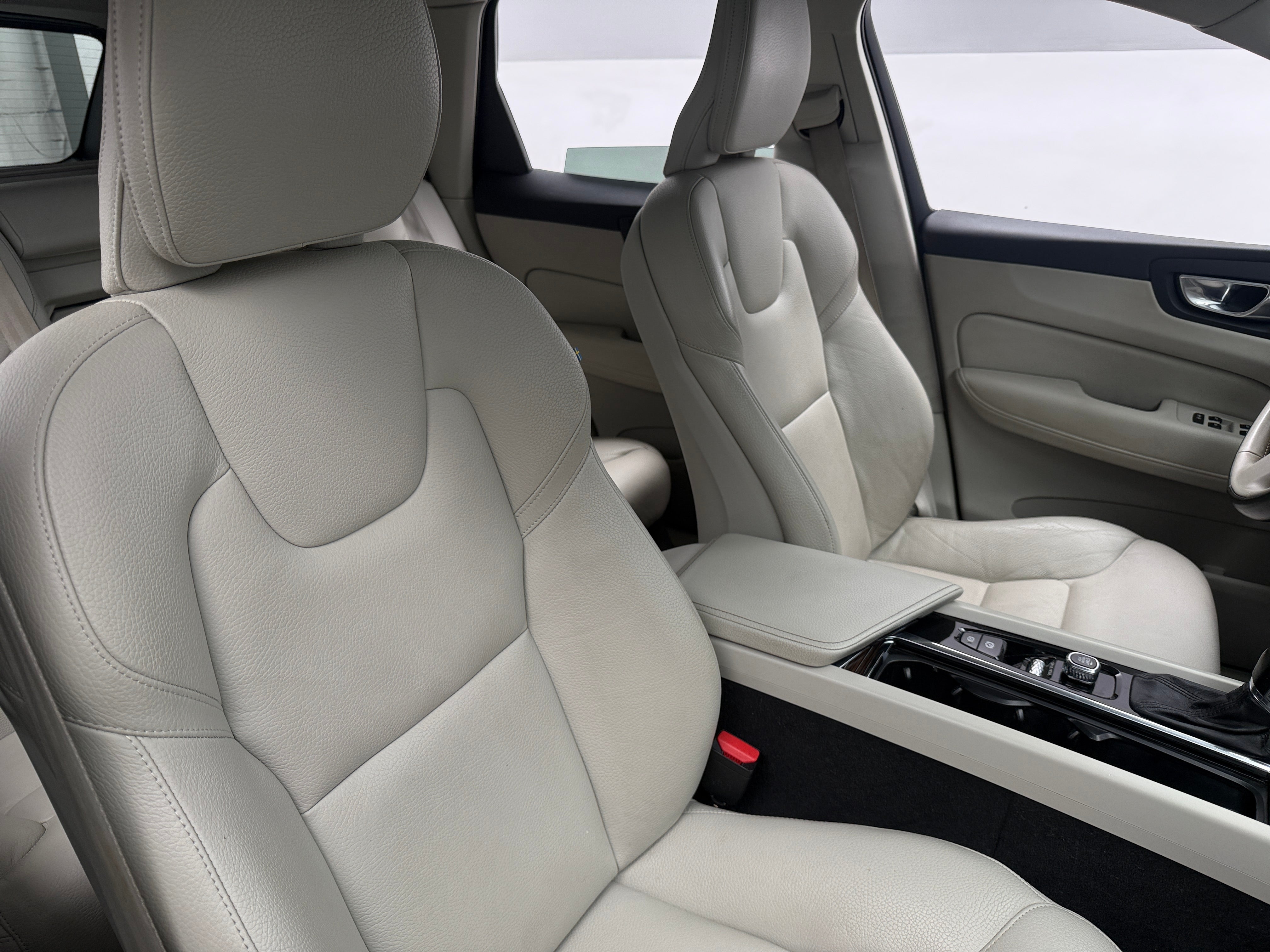 2021 Volvo XC60 Momentum
