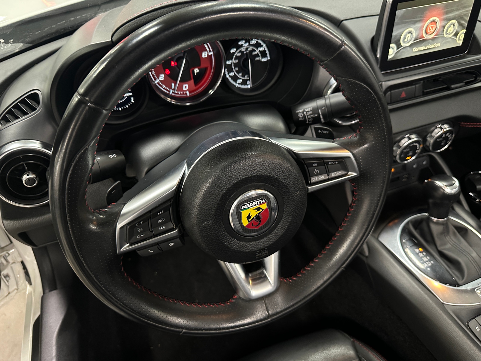 Thumbnail: 2019 Fiat 124 Spider - 4