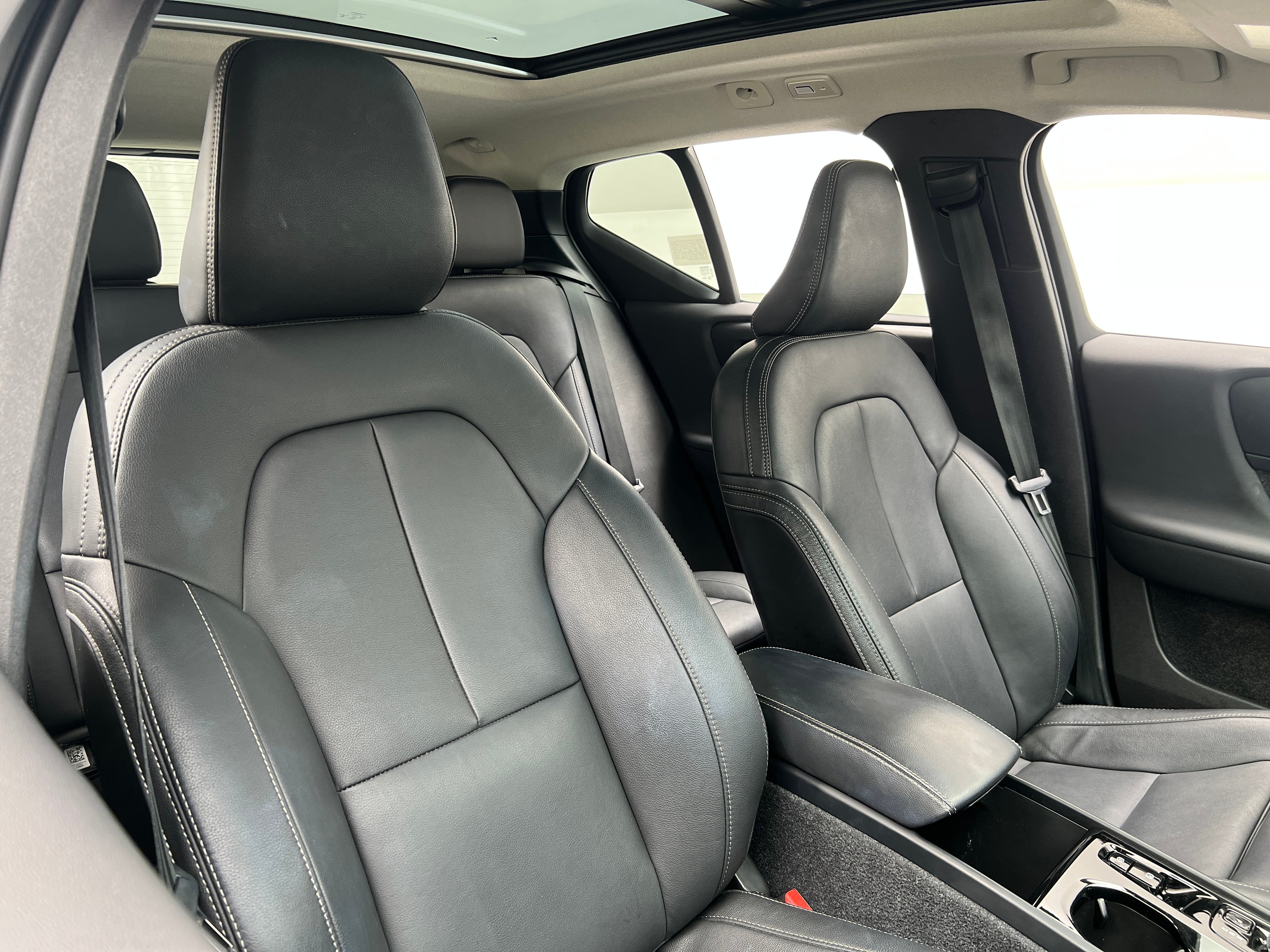 2024 Volvo XC40 Plus