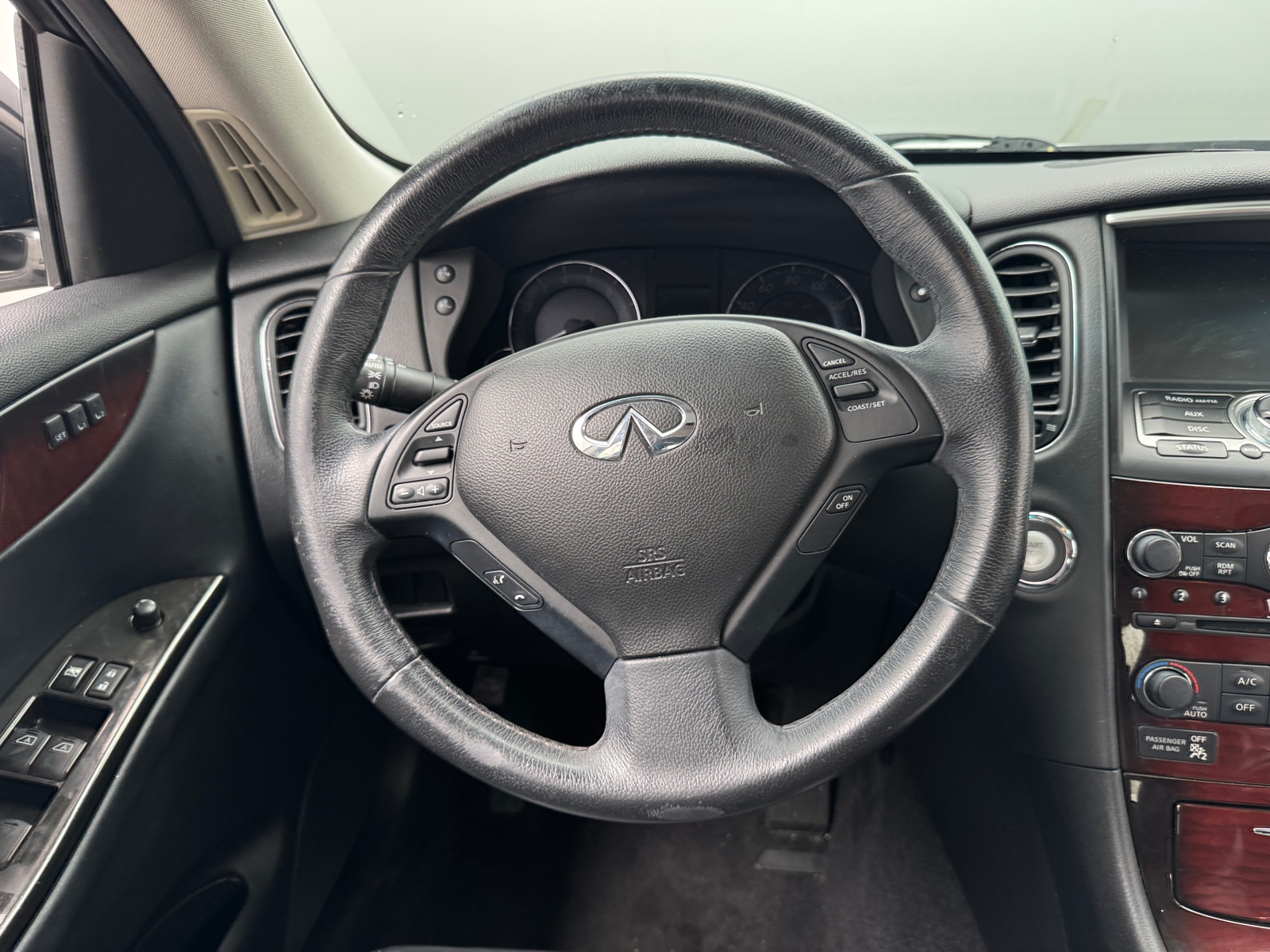 Thumbnail: 2016 INFINITI QX50 - 4