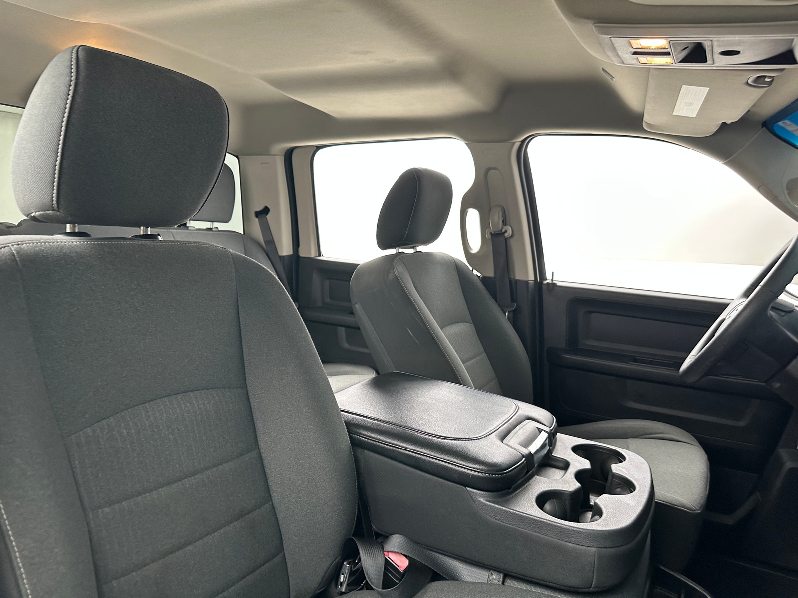 Thumbnail: 2021 RAM 1500 Classic - 2