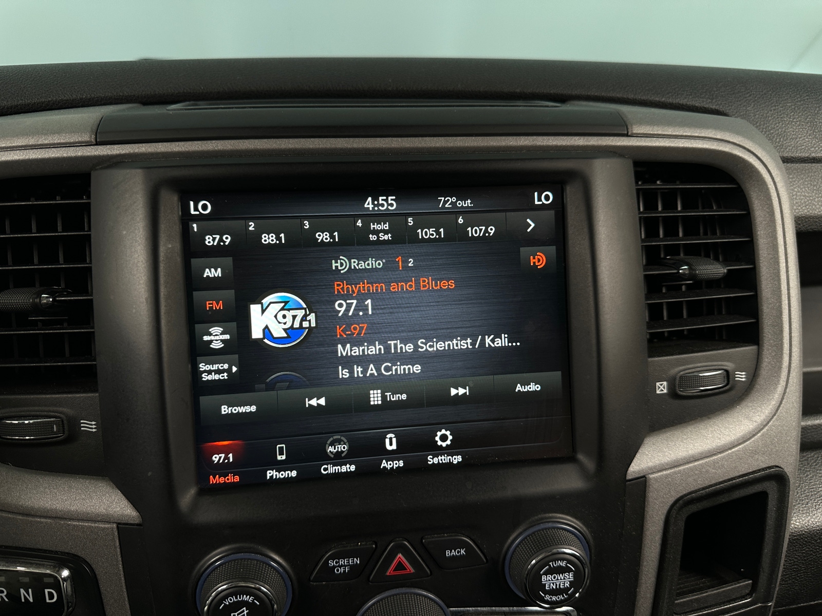 Thumbnail: 2021 RAM 1500 Classic - 4