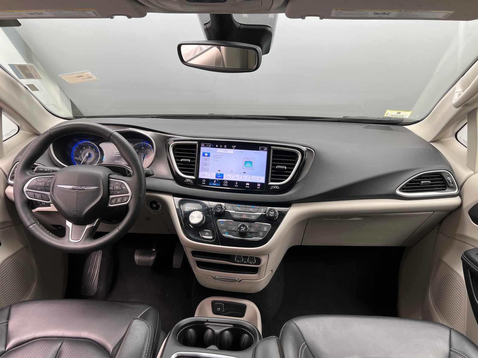 Thumbnail: 2023 Chrysler Pacifica - 2