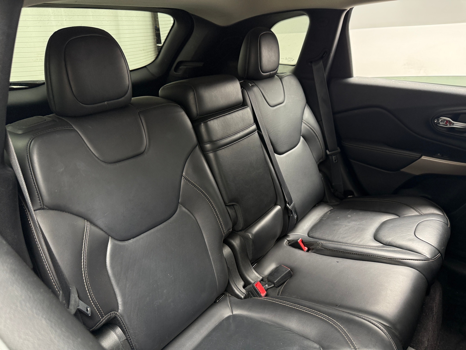 Thumbnail: 2017 Jeep Cherokee - 5