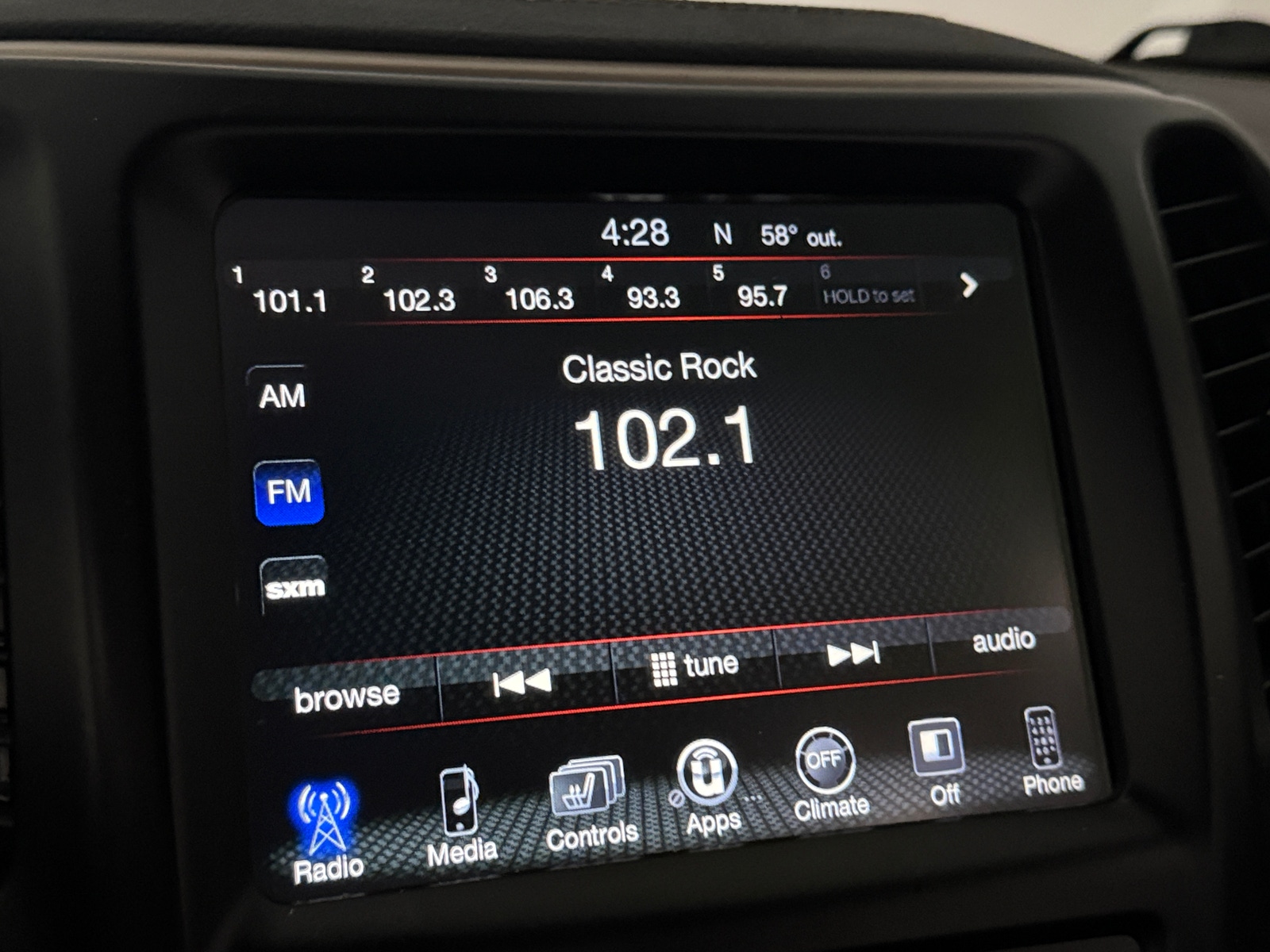 Thumbnail: 2017 Jeep Cherokee - 3