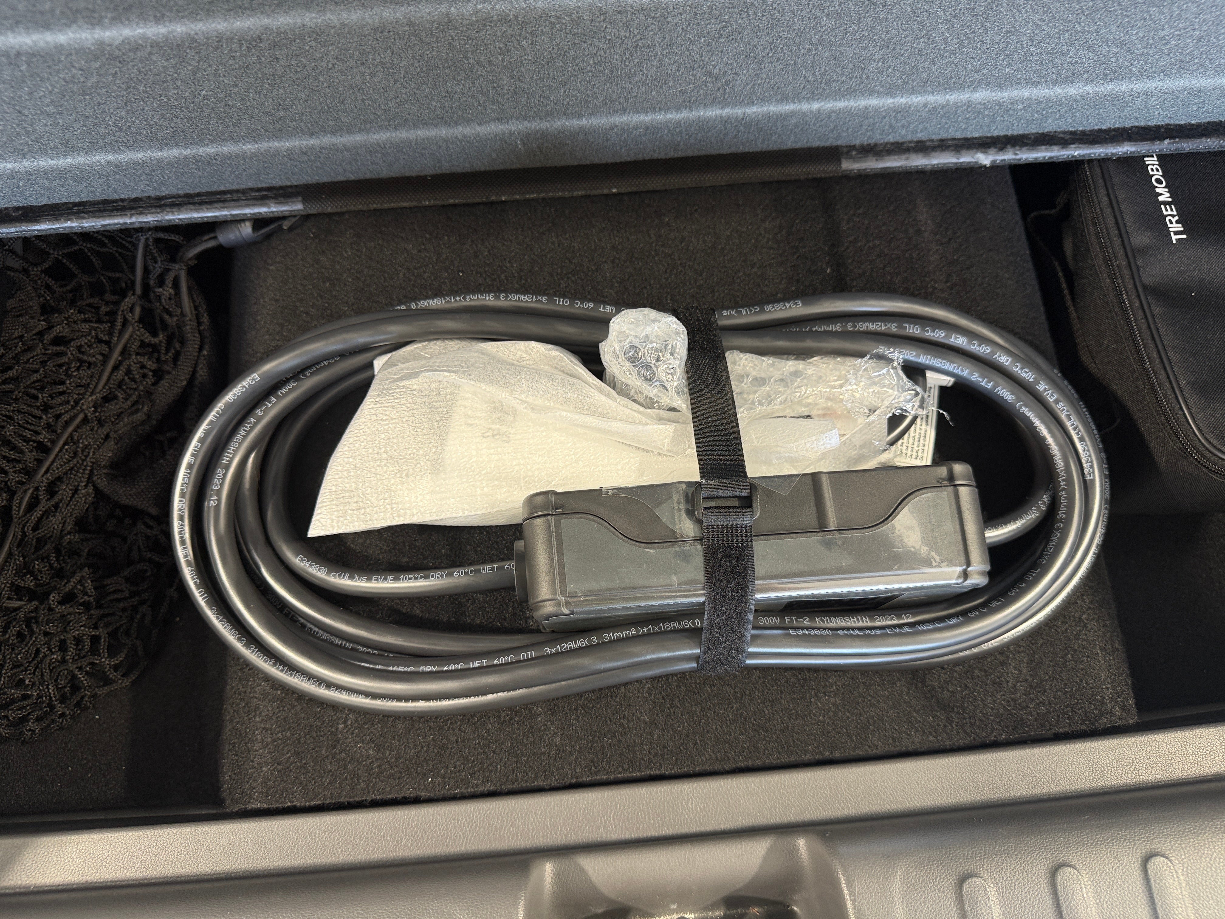 Used 2024 Hyundai IONIQ 5 Limited with VIN KM8KR4DE3RU289968 for sale in Pewaukee, WI
