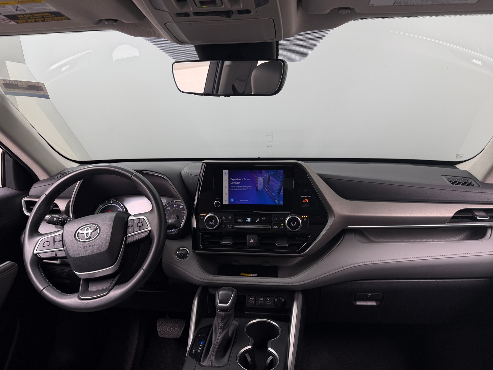 Thumbnail: 2023 Toyota Highlander - 2
