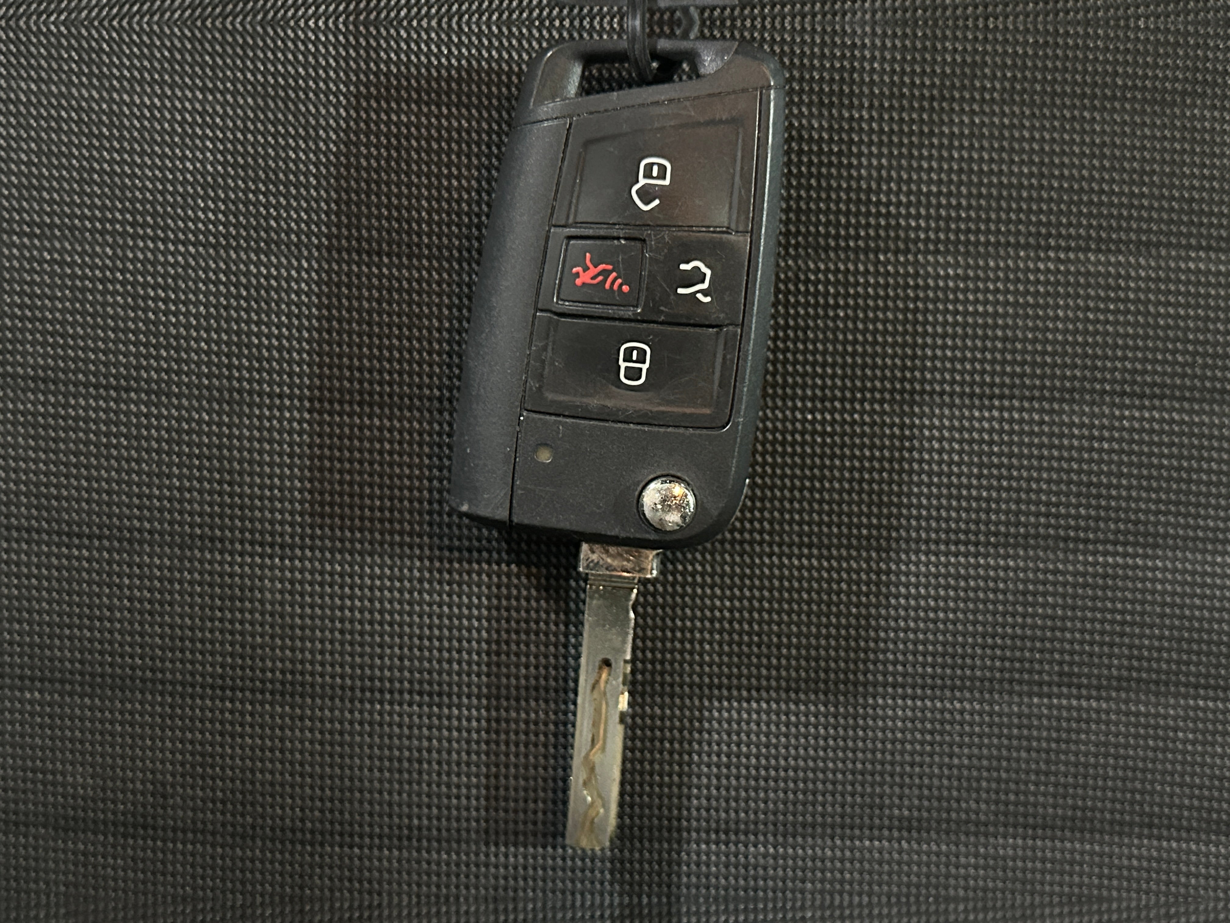 3VW5X7BU1SM062708