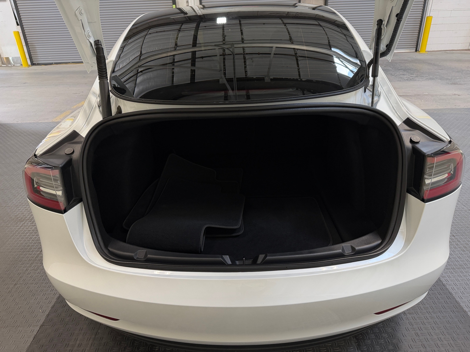 Thumbnail: 2023 Tesla Model 3 - 6