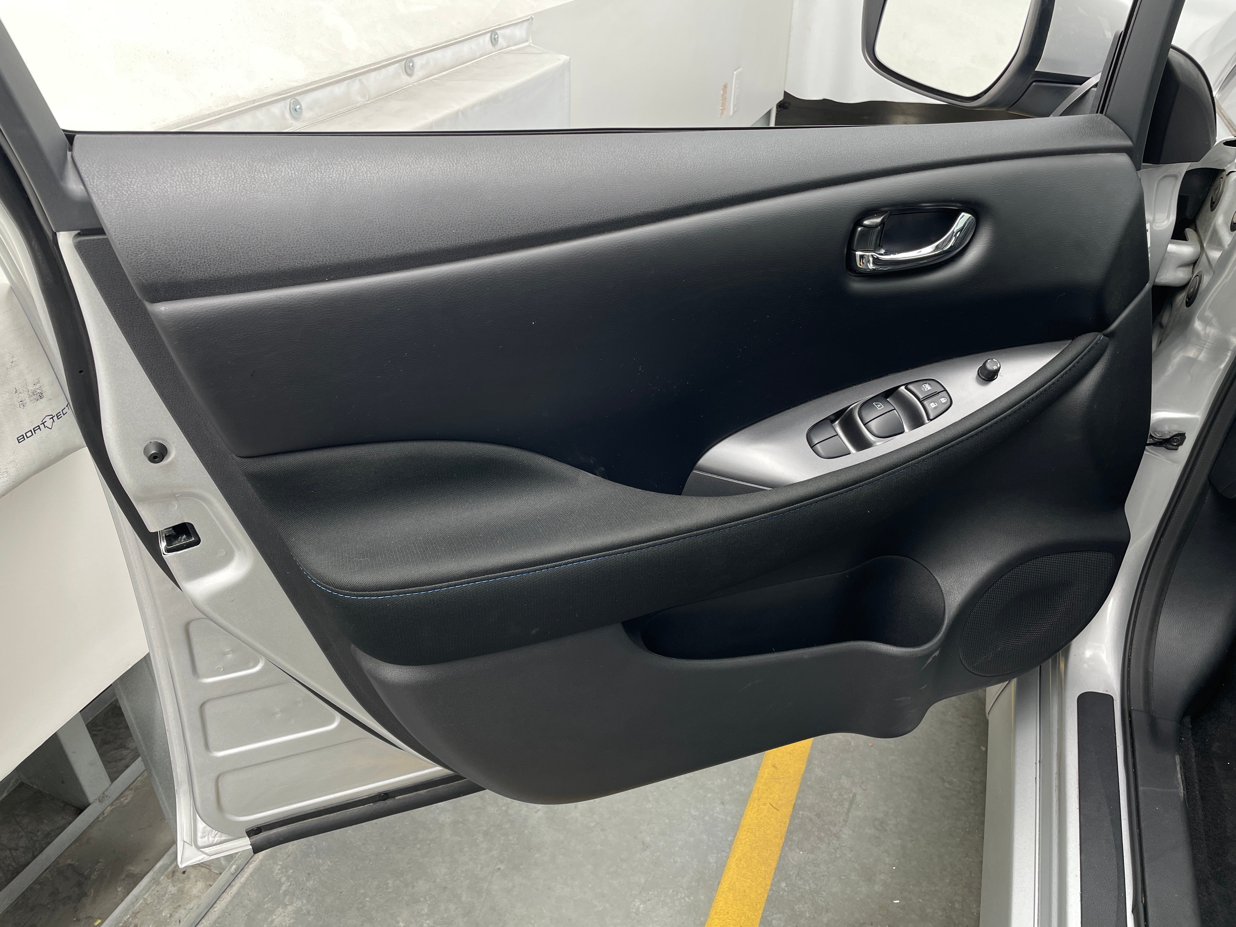 Used 2024 Nissan LEAF S with VIN 1N4AZ1BV8RC555580 for sale in Oak Creek, WI