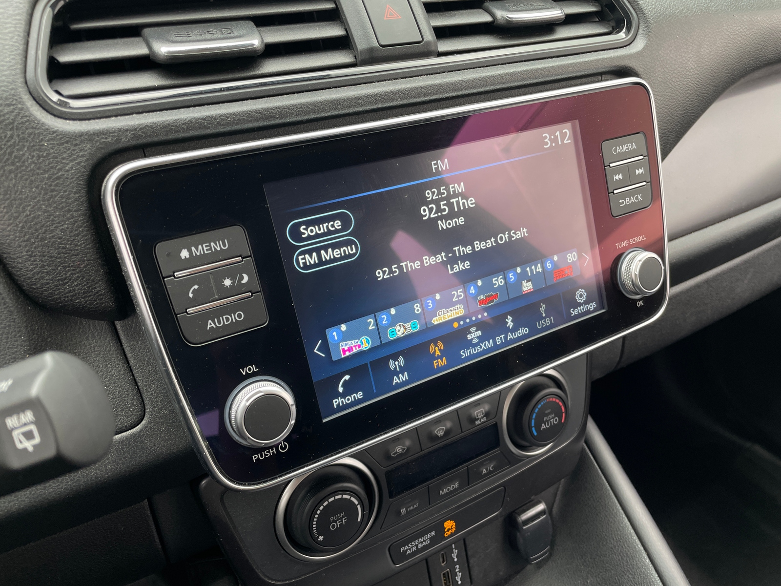 Thumbnail: 2024 Nissan Leaf - 4