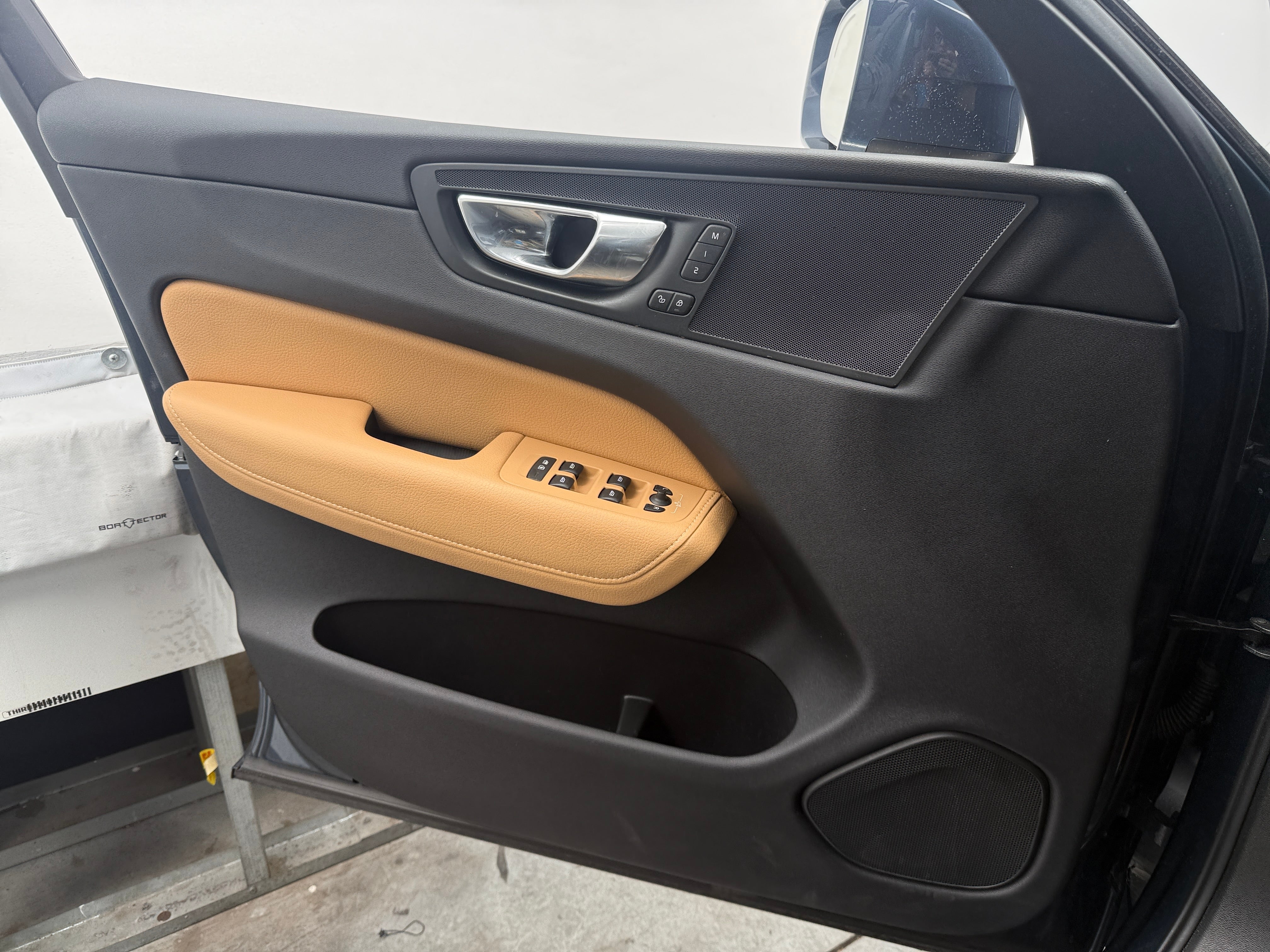 2020 Volvo XC60 Momentum