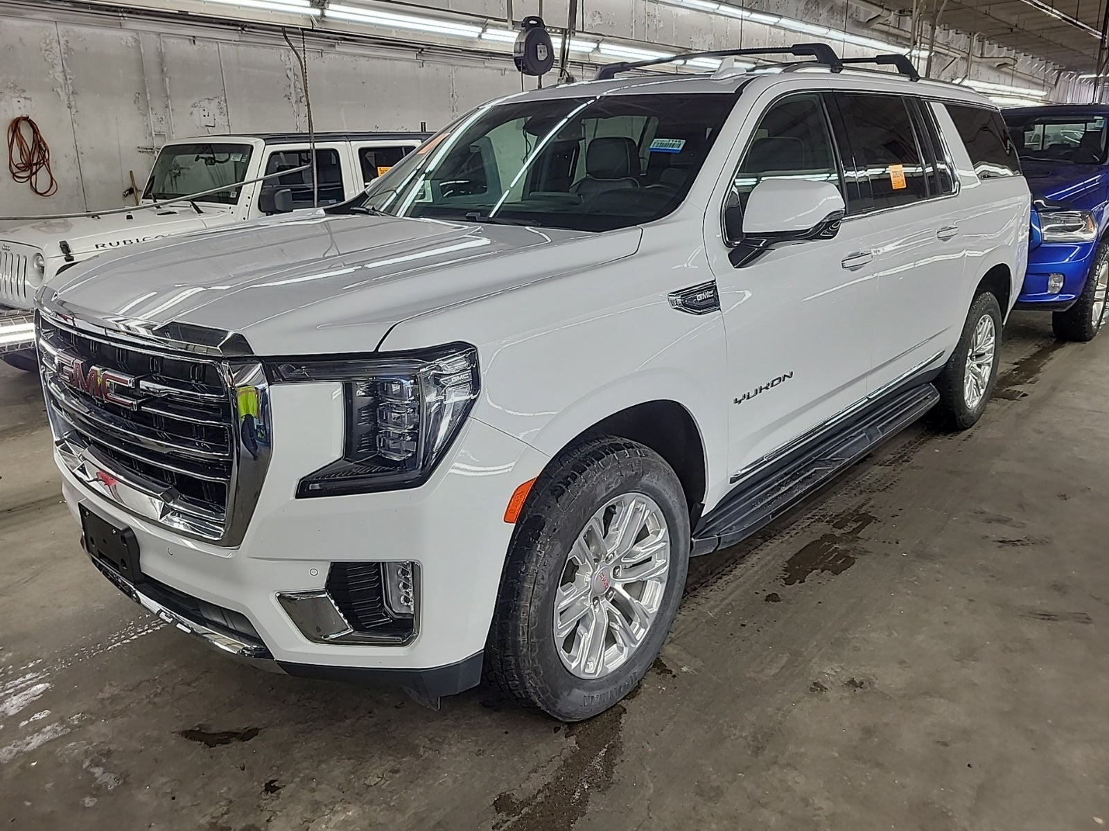 2024 GMC Yukon XL SLT