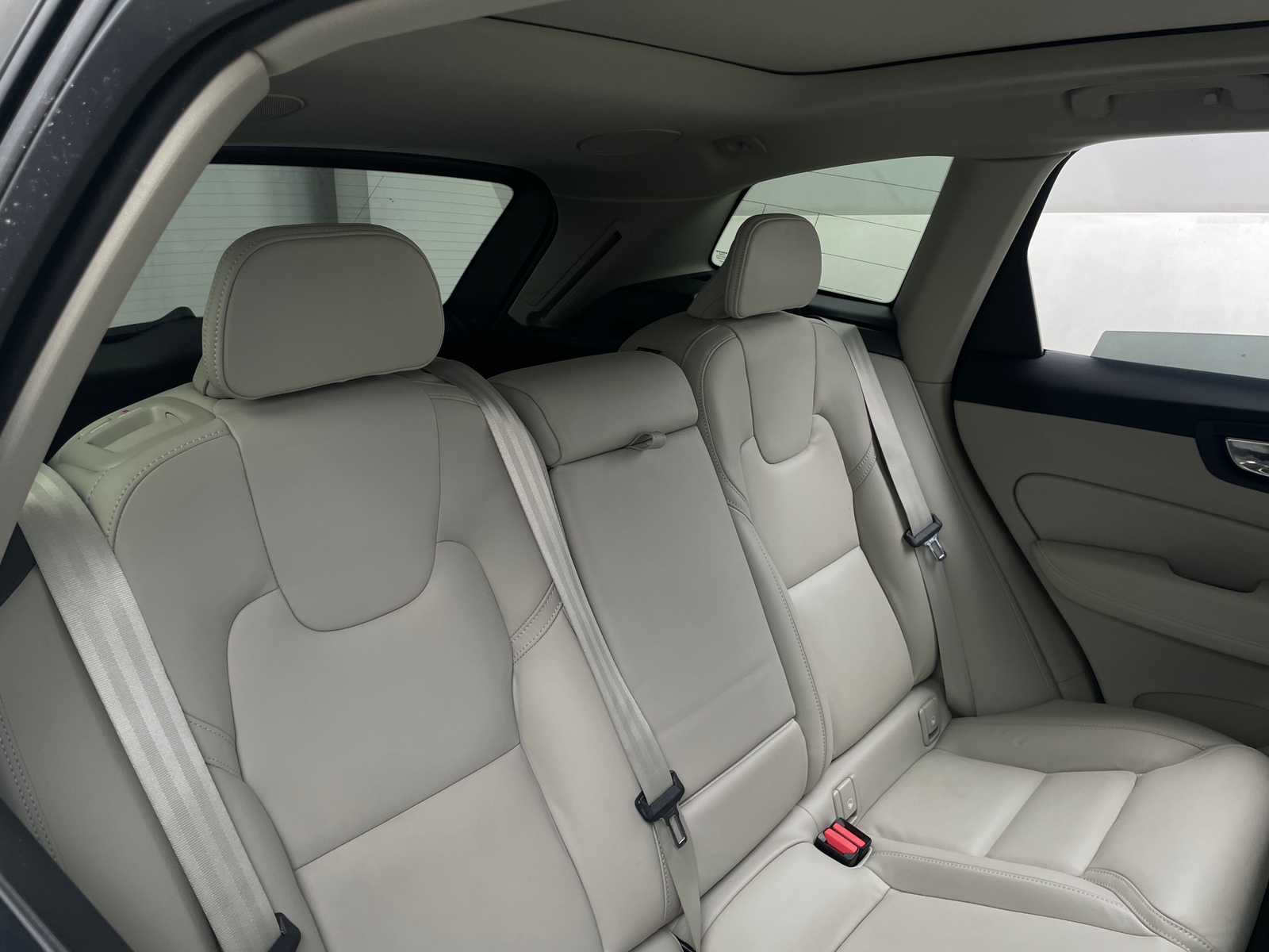 Thumbnail: 2026 Volvo XC60 - 5