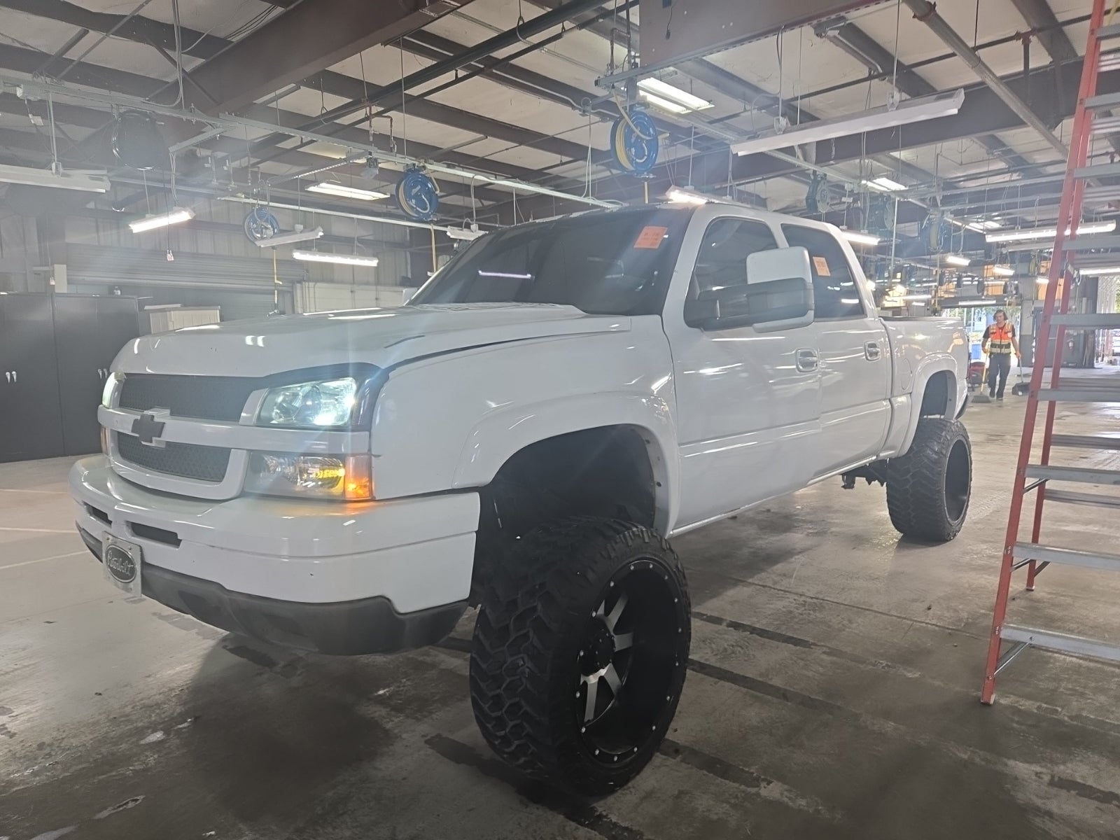 2006 Chevrolet Silverado 1500 Crew Cab 143.5" WB 4WD LT1