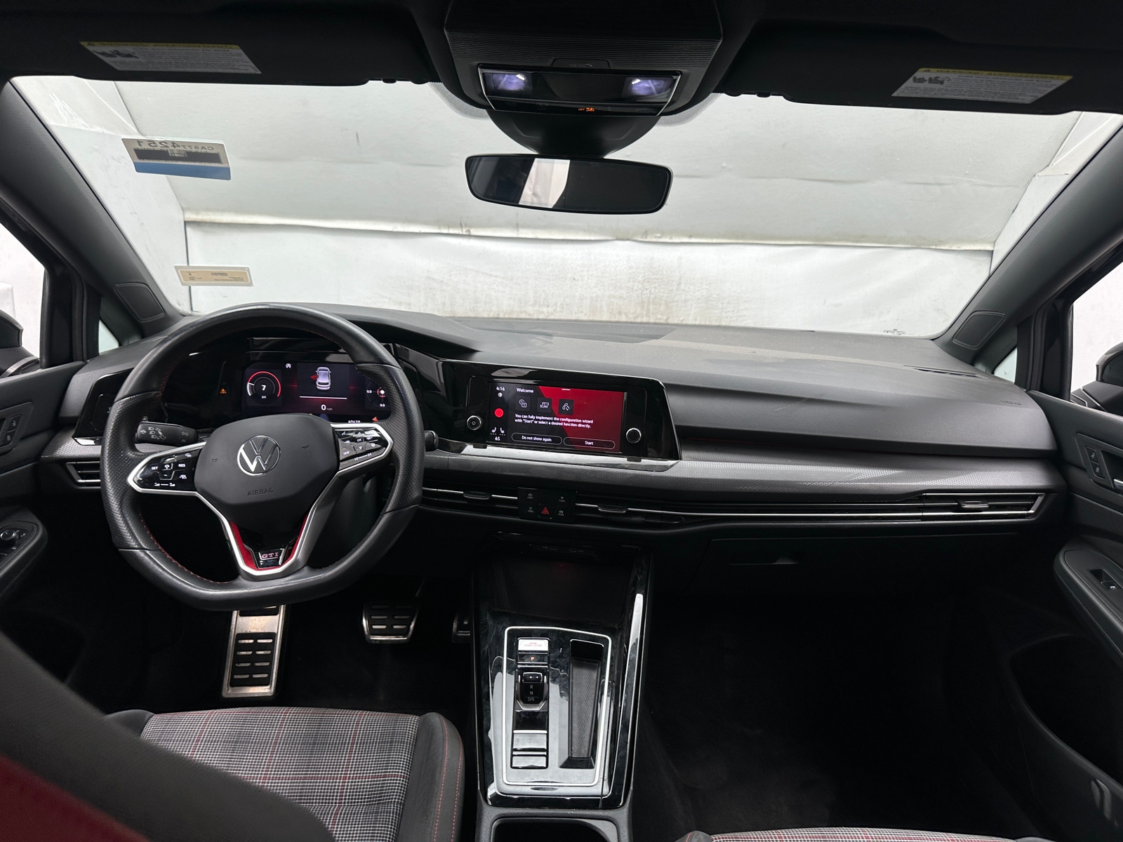 Thumbnail: 2024 Volkswagen Golf - 3