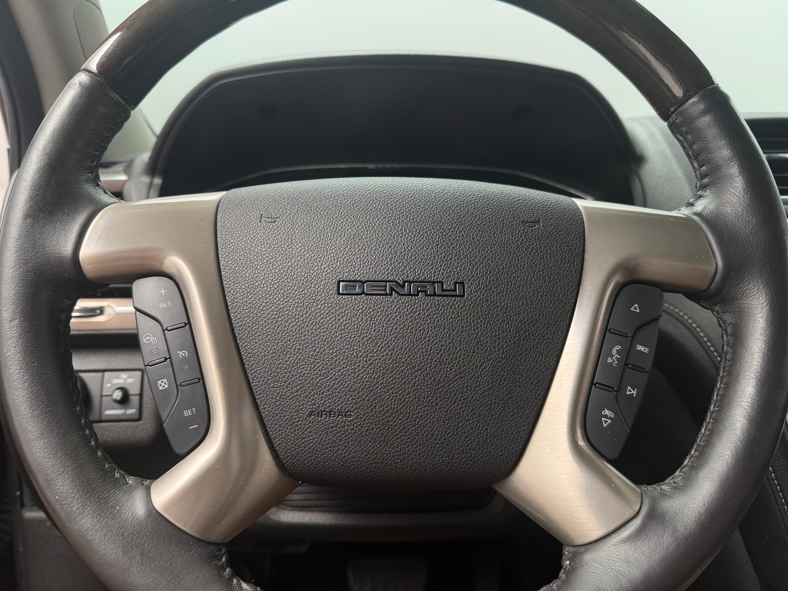 Thumbnail: 2015 GMC Acadia - 4