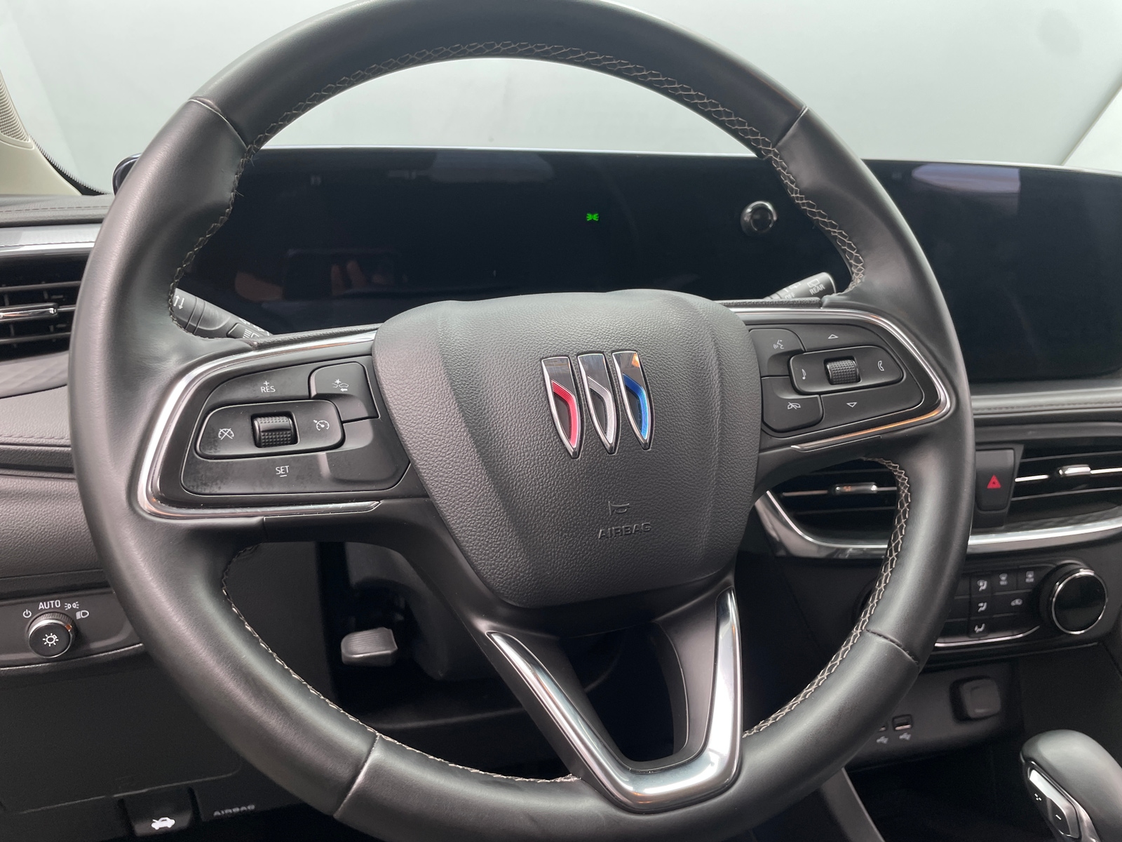Thumbnail: 2025 Buick Encore GX - 5