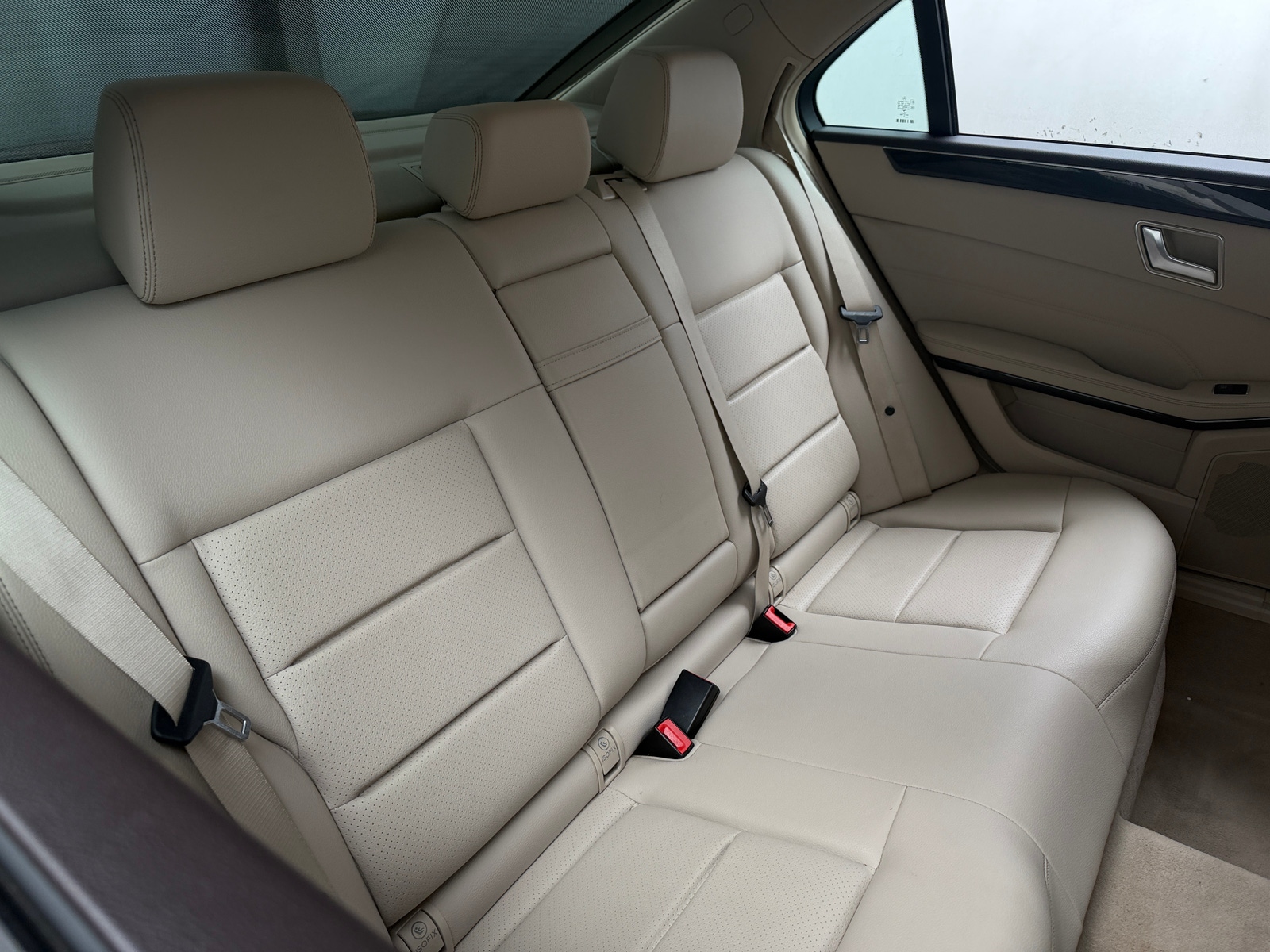 Thumbnail: 2016 Mercedes-Benz E-Class - 5