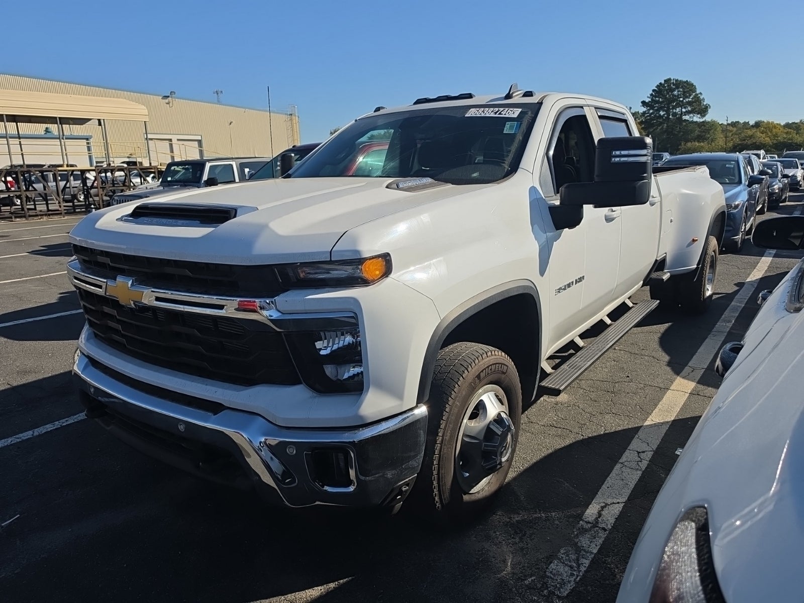 2025 Chevrolet Silverado 3500HD 4WD Crew Cab 172" LT