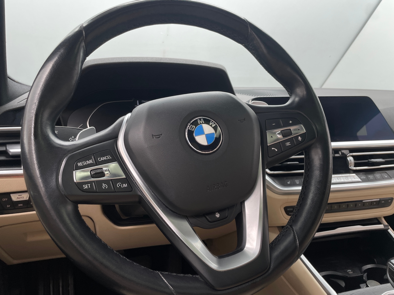 Thumbnail: 2021 BMW 3 Series - 4