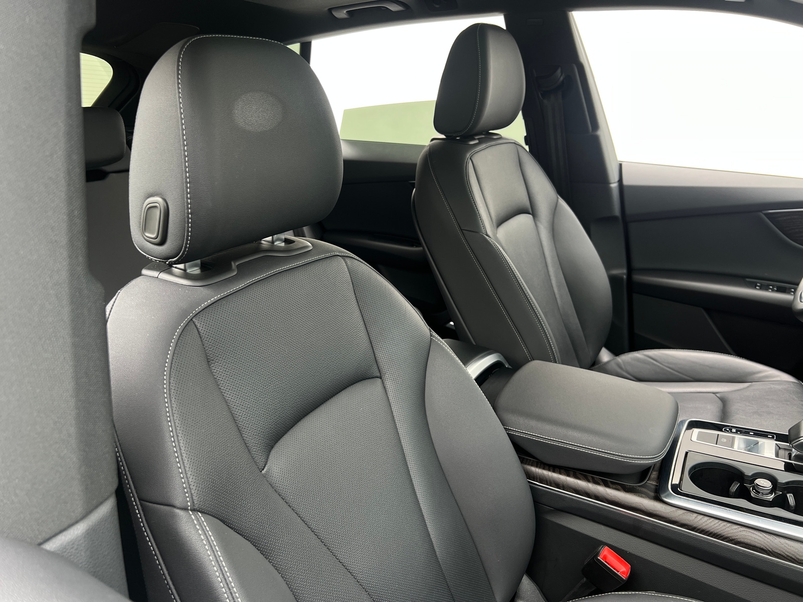 Thumbnail: 2021 Audi Q8 - 2