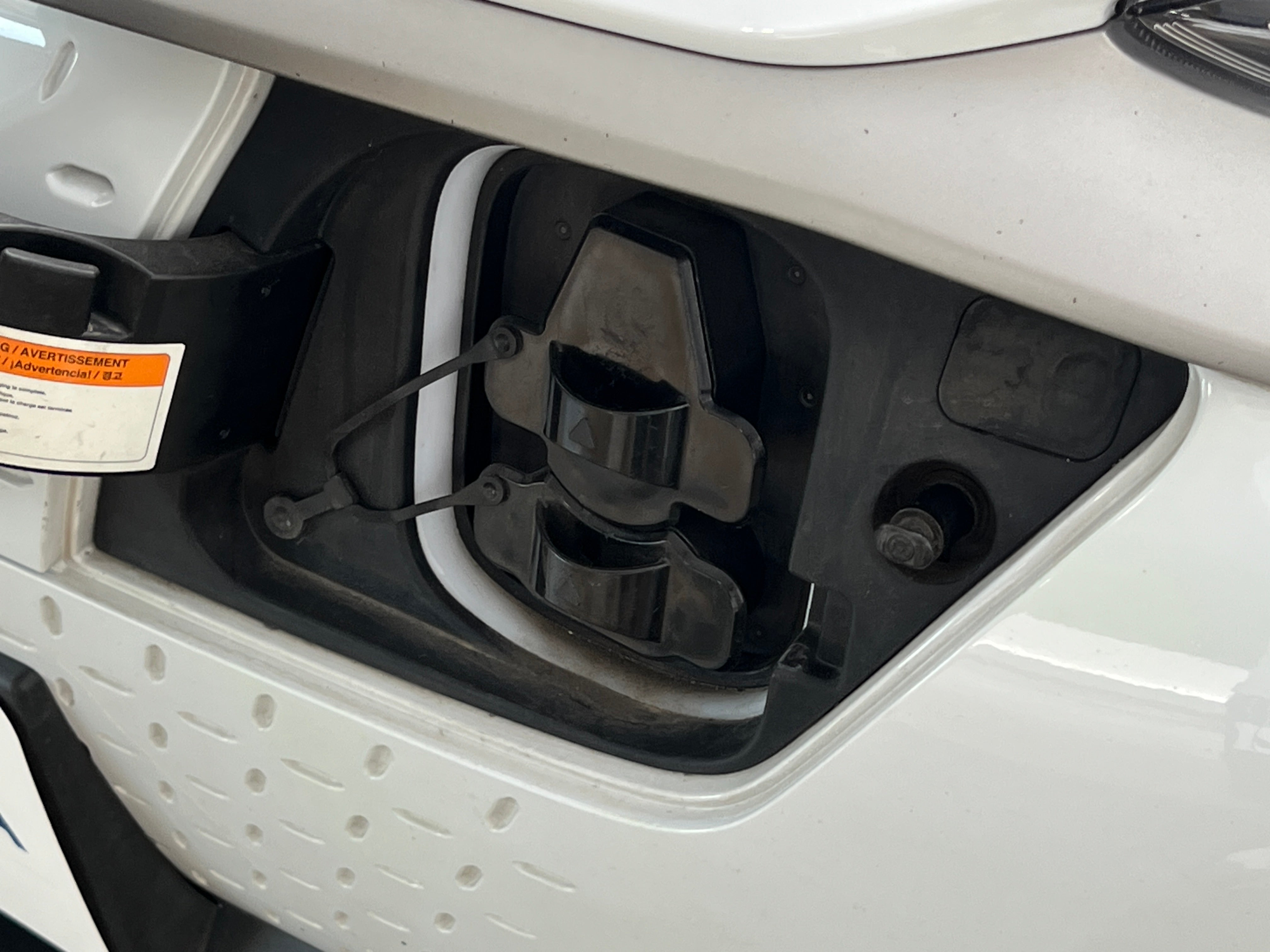 Used 2020 Hyundai Kona EV Ultimate with VIN KM8K53AG9LU076848 for sale in Oak Creek, WI