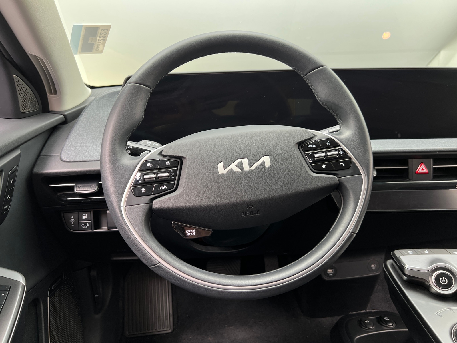 Thumbnail: 2024 Kia EV6 - 4